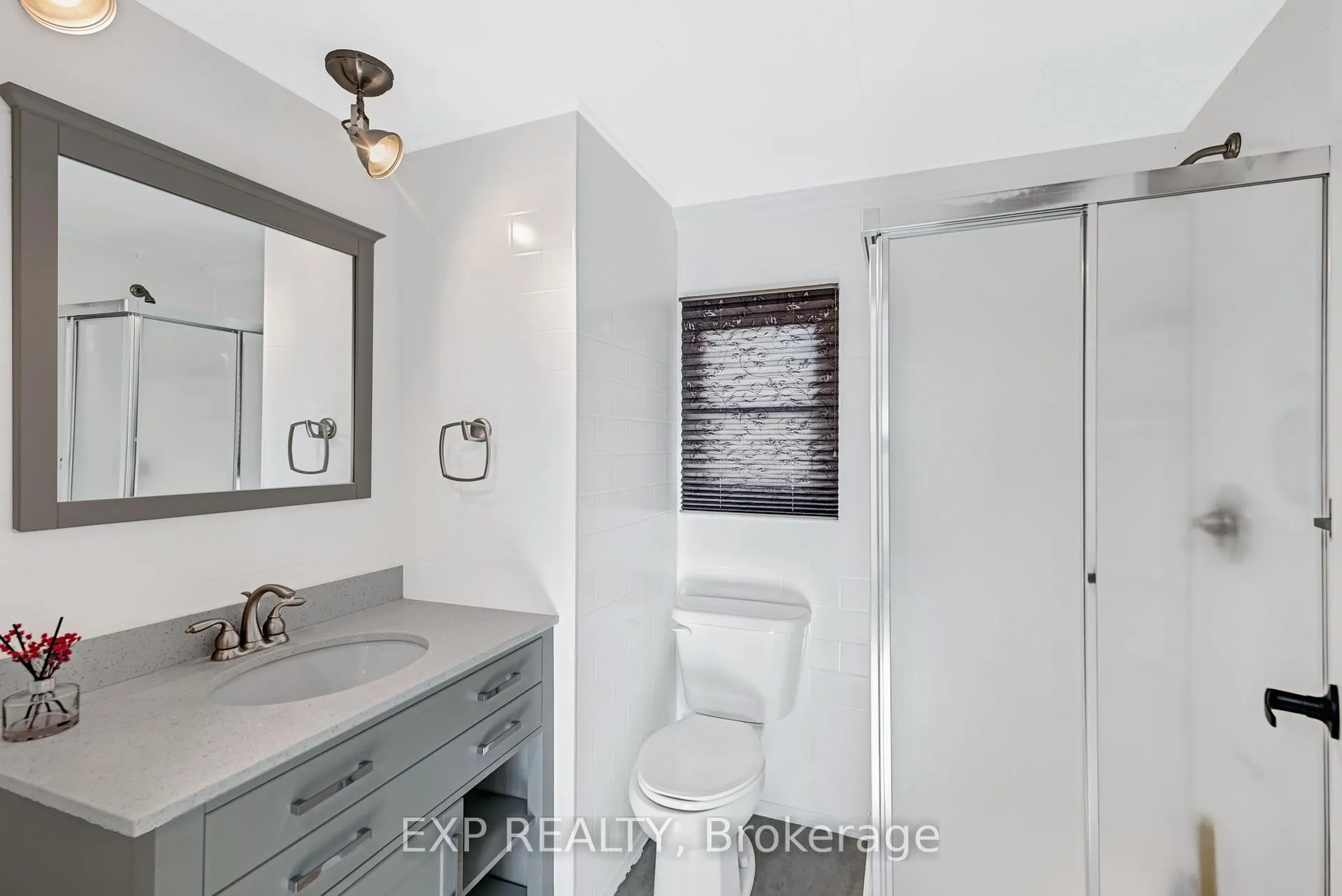 Photo 20 of 42 Flora Drive, Innisfil, Alcona — HOMEH