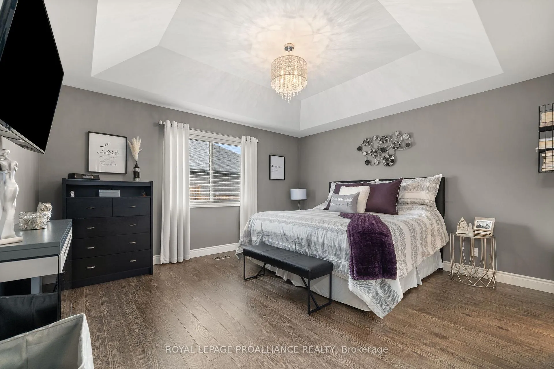 Photo 20 of 6 Kempton Avenue, Belleville, Thurlow Ward — HOMEH
