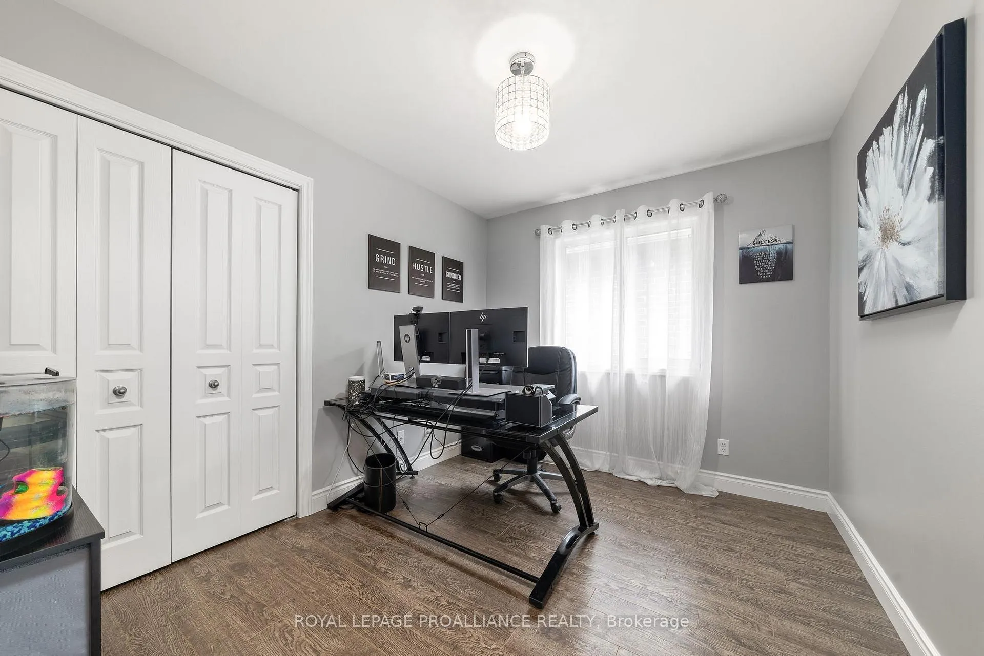 Photo 26 of 6 Kempton Avenue, Belleville, Thurlow Ward — HOMEH