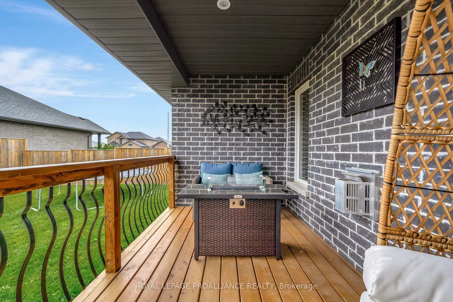 Photo 43 of 6 Kempton Avenue, Belleville, Thurlow Ward — HOMEH