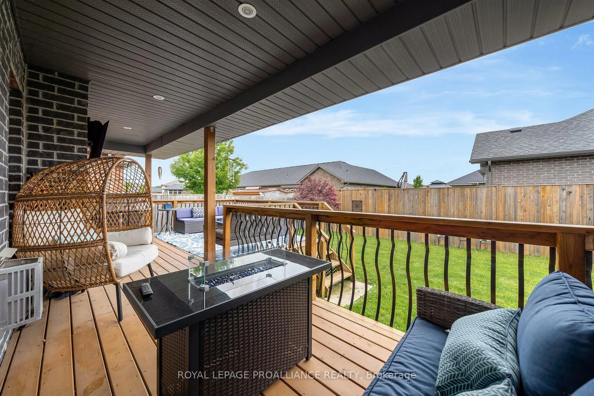 Photo 44 of 6 Kempton Avenue, Belleville, Thurlow Ward — HOMEH