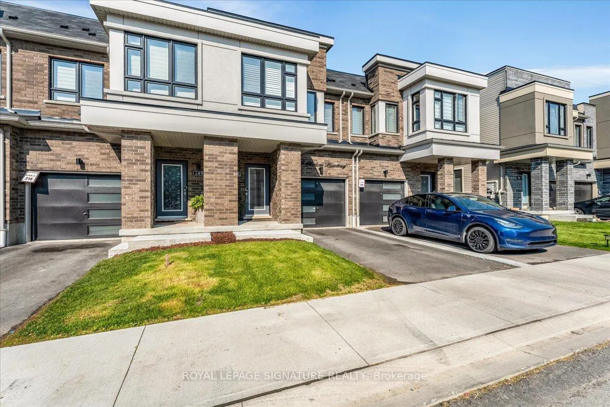 Photo 3 of 145 Sailors Landing, Clarington, Bowmanville — HOMEH