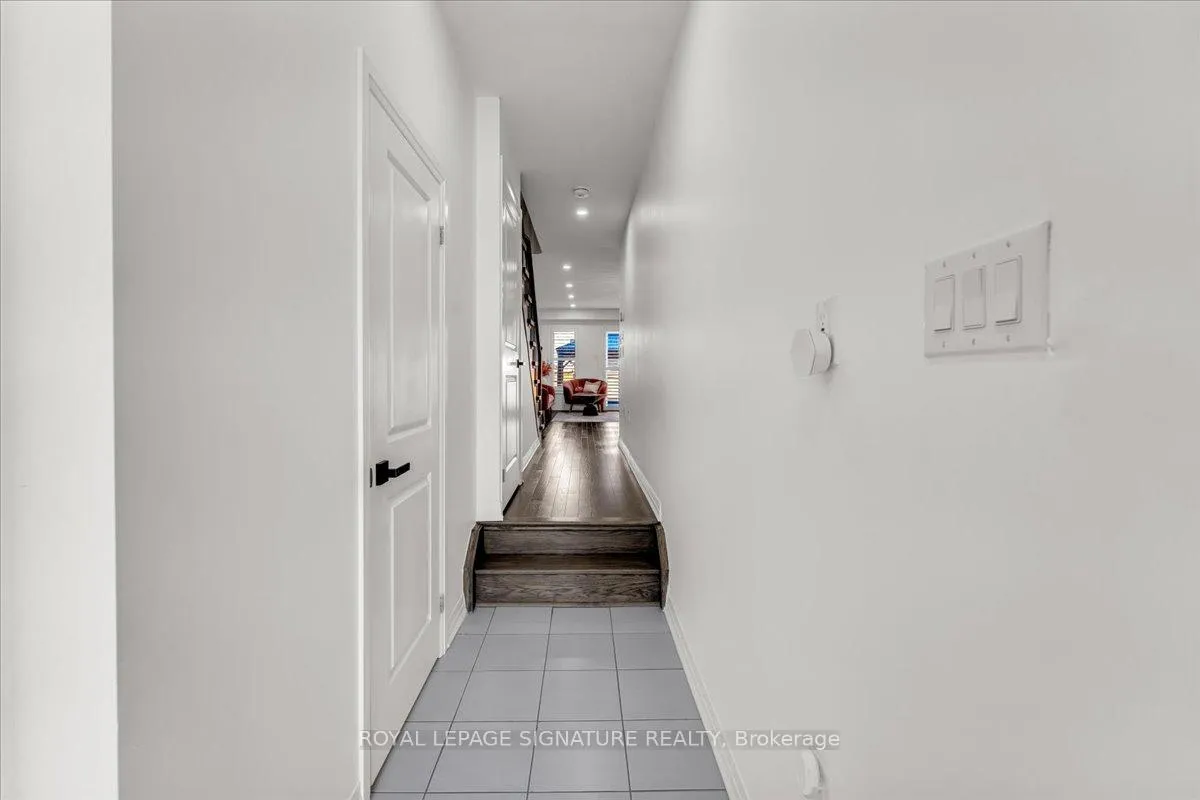 Photo 7 of 145 Sailors Landing, Clarington, Bowmanville — HOMEH