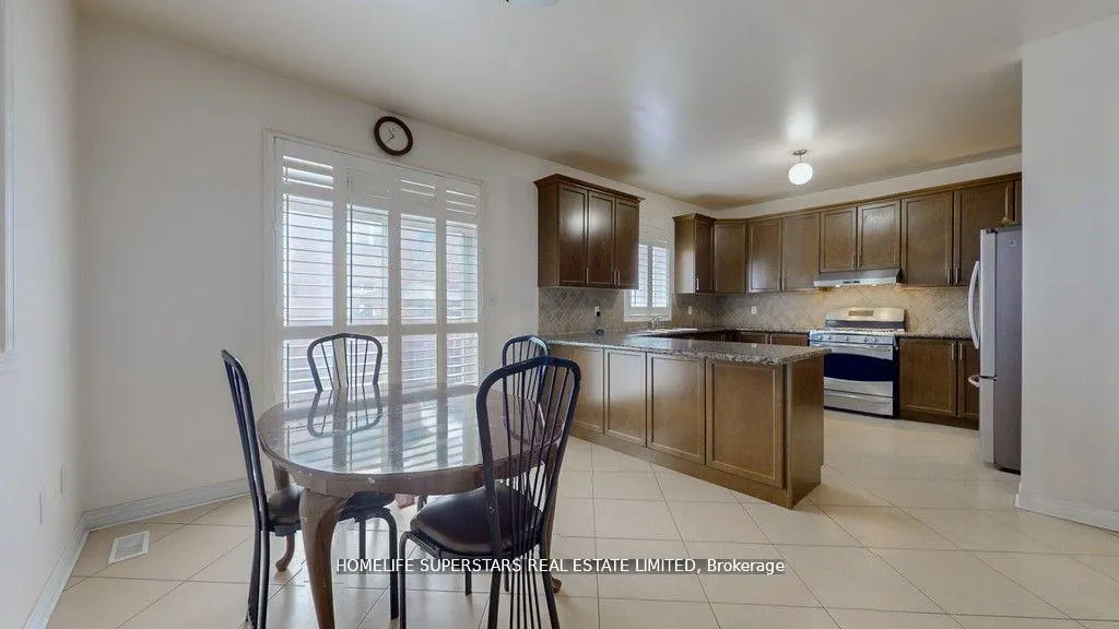 Photo 12 of 36 Campi Road, Vaughan, Vellore Village — HOMEH