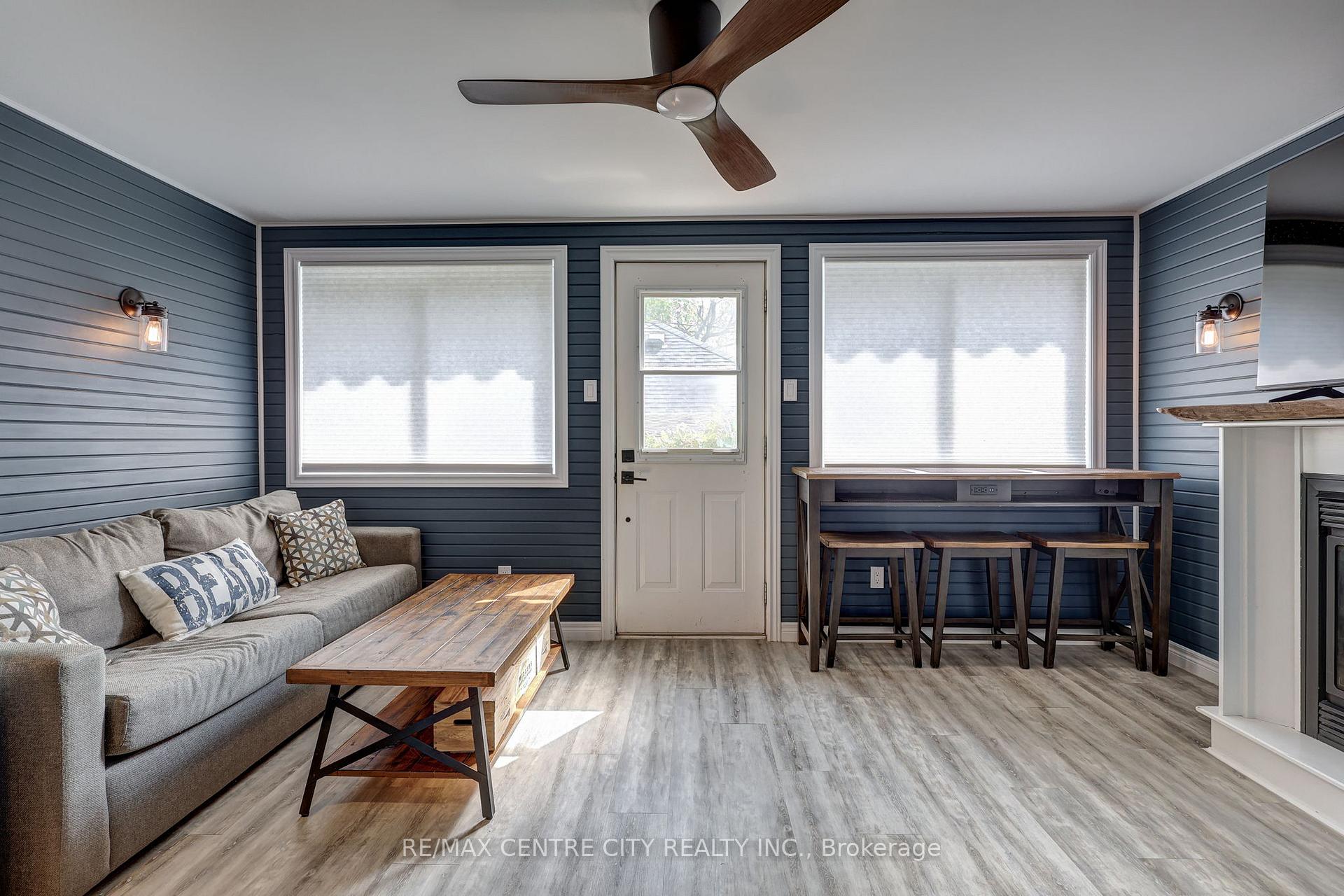 Photo 6 of 417A Edith Cavell Boulevard, Central Elgin, Rural Central Elgin — HOMEH
