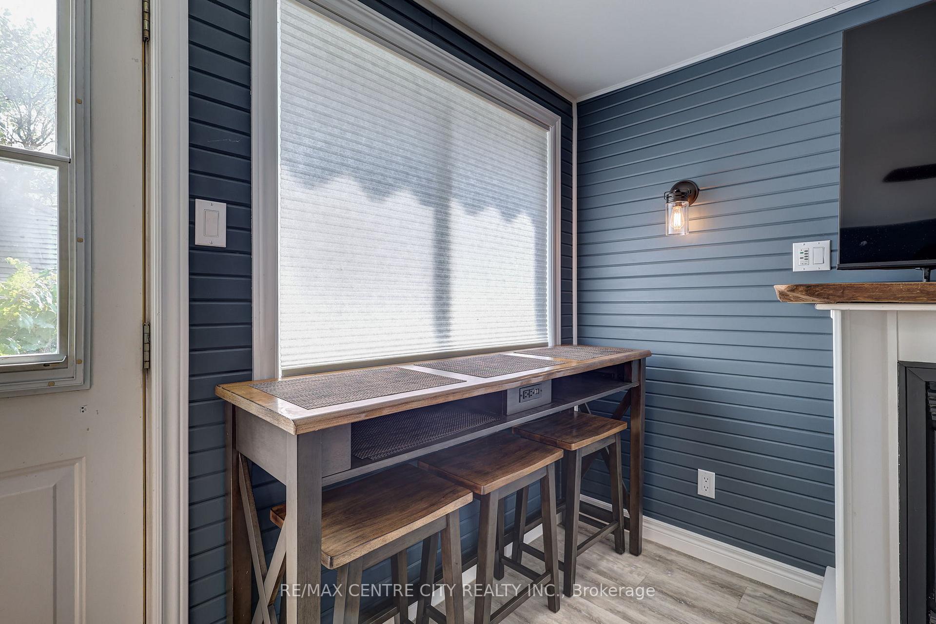 Photo 9 of 417A Edith Cavell Boulevard, Central Elgin, Rural Central Elgin — HOMEH
