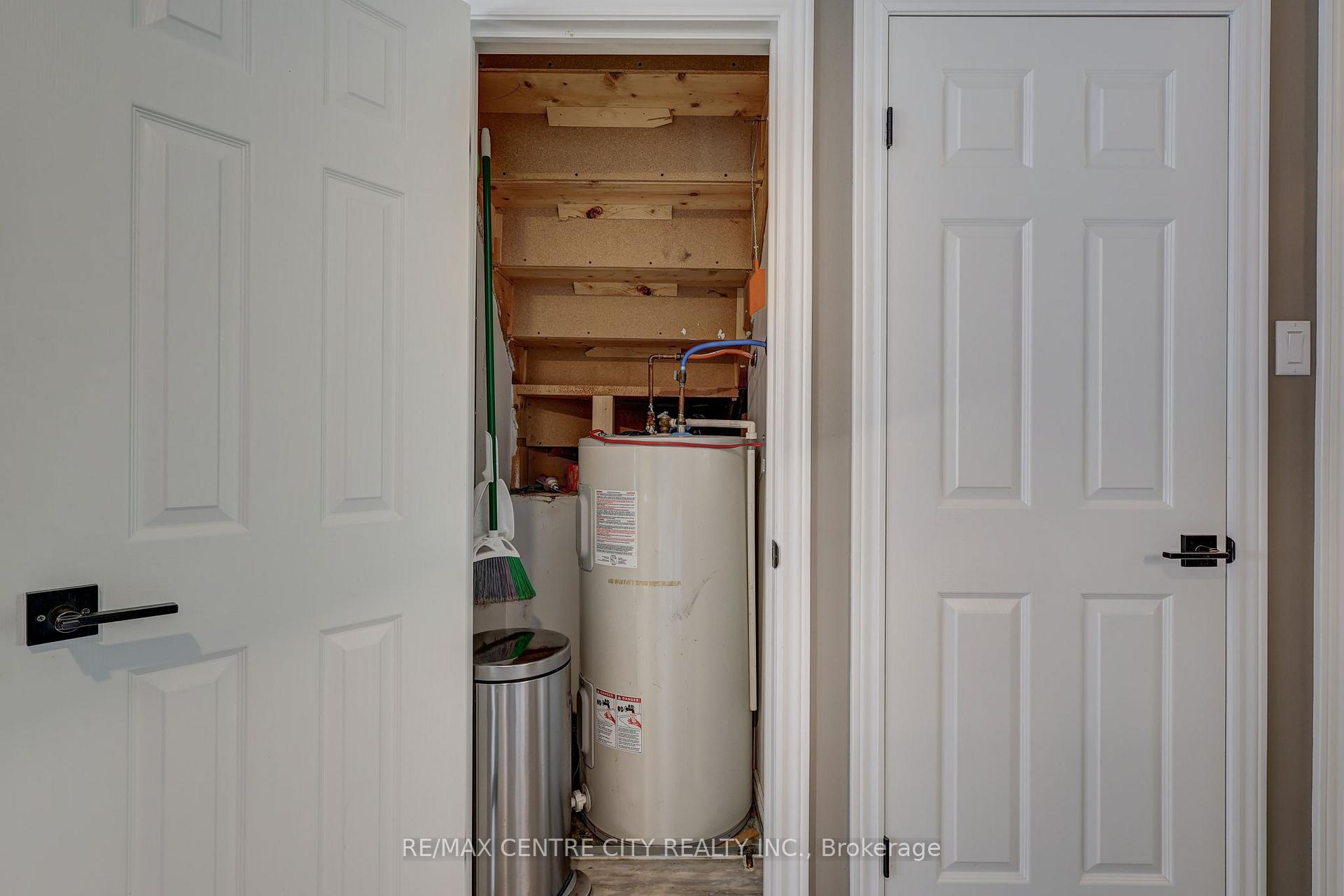 Photo 23 of 417A Edith Cavell Boulevard, Central Elgin, Rural Central Elgin — HOMEH
