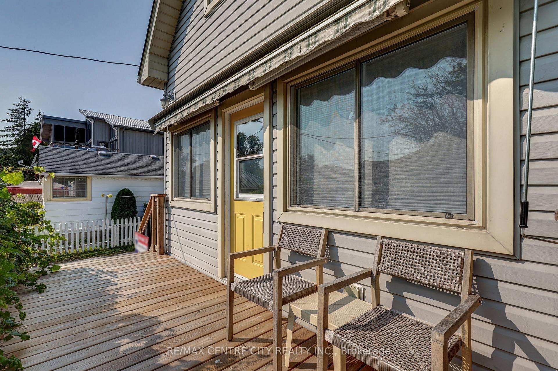 Photo 27 of 417A Edith Cavell Boulevard, Central Elgin, Rural Central Elgin — HOMEH