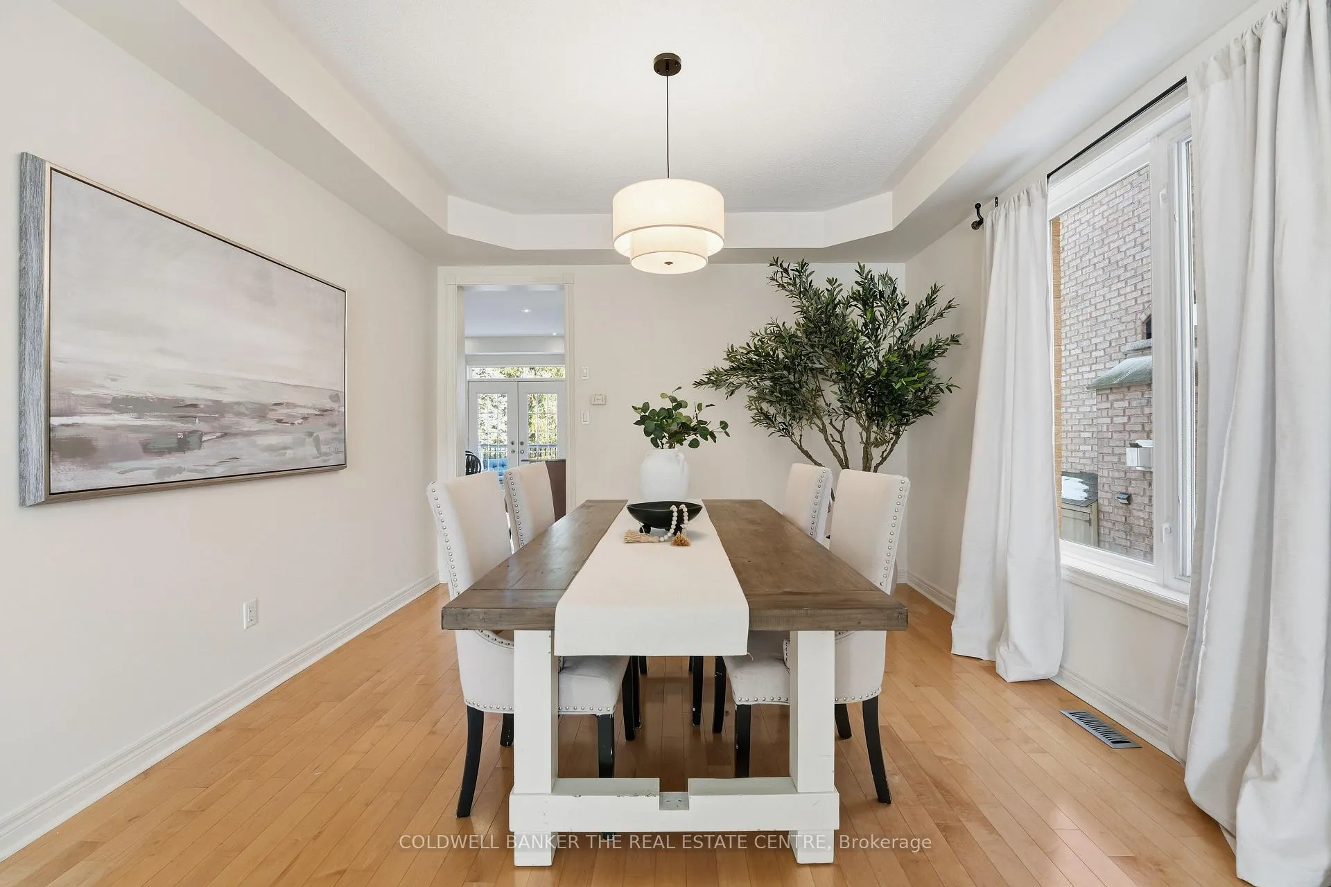Photo 11 of 19 Deerhorn Crescent, Aurora, Aurora Highlands — HOMEH