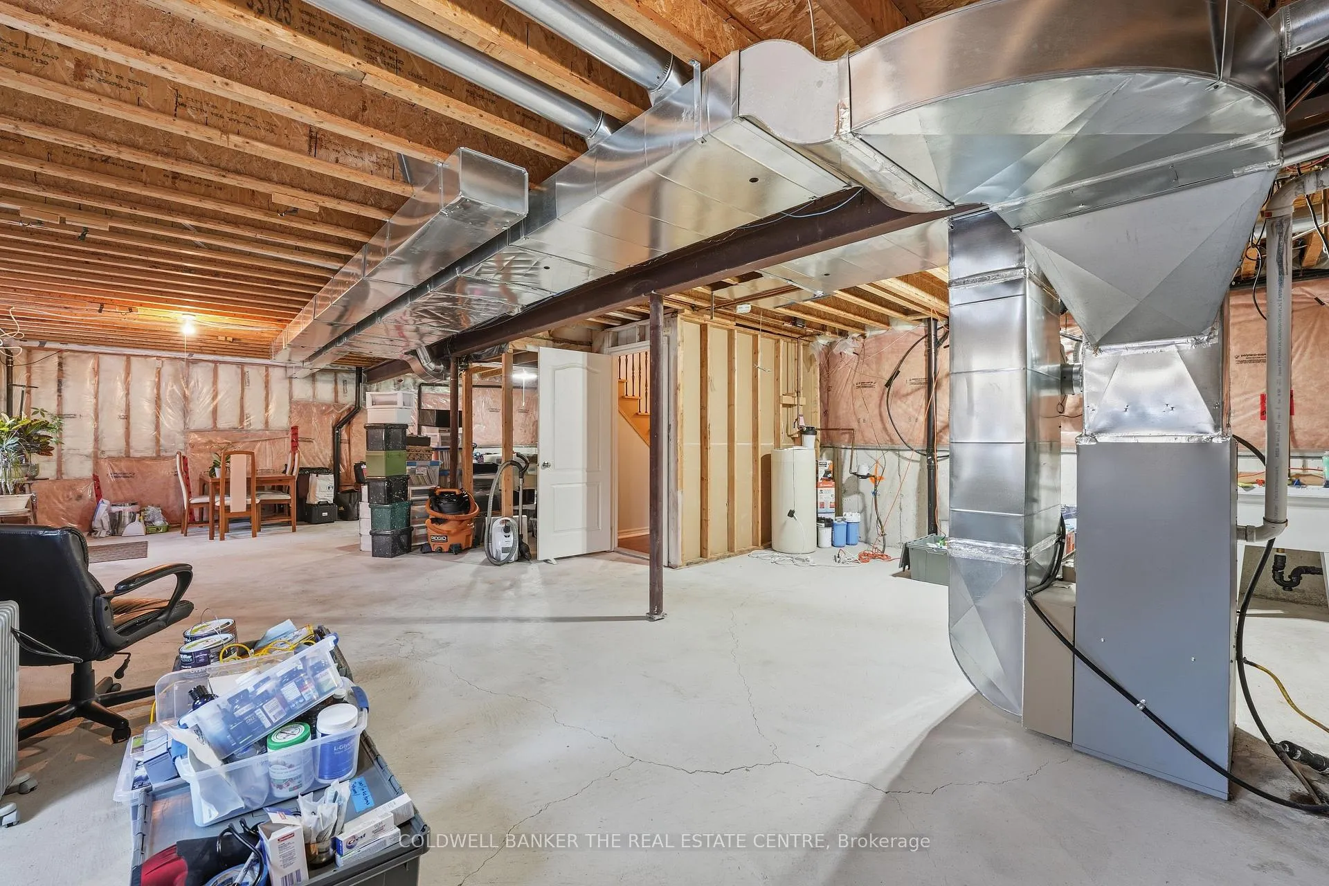 Photo 37 of 19 Deerhorn Crescent, Aurora, Aurora Highlands — HOMEH