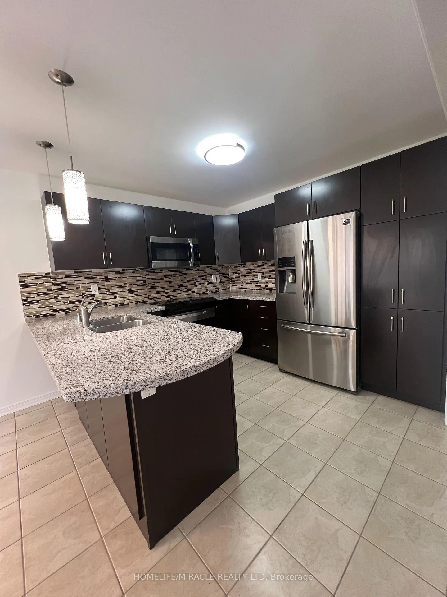 Photo 8 of 99 Oswell Drive, Ajax, Northeast Ajax — HOMEH