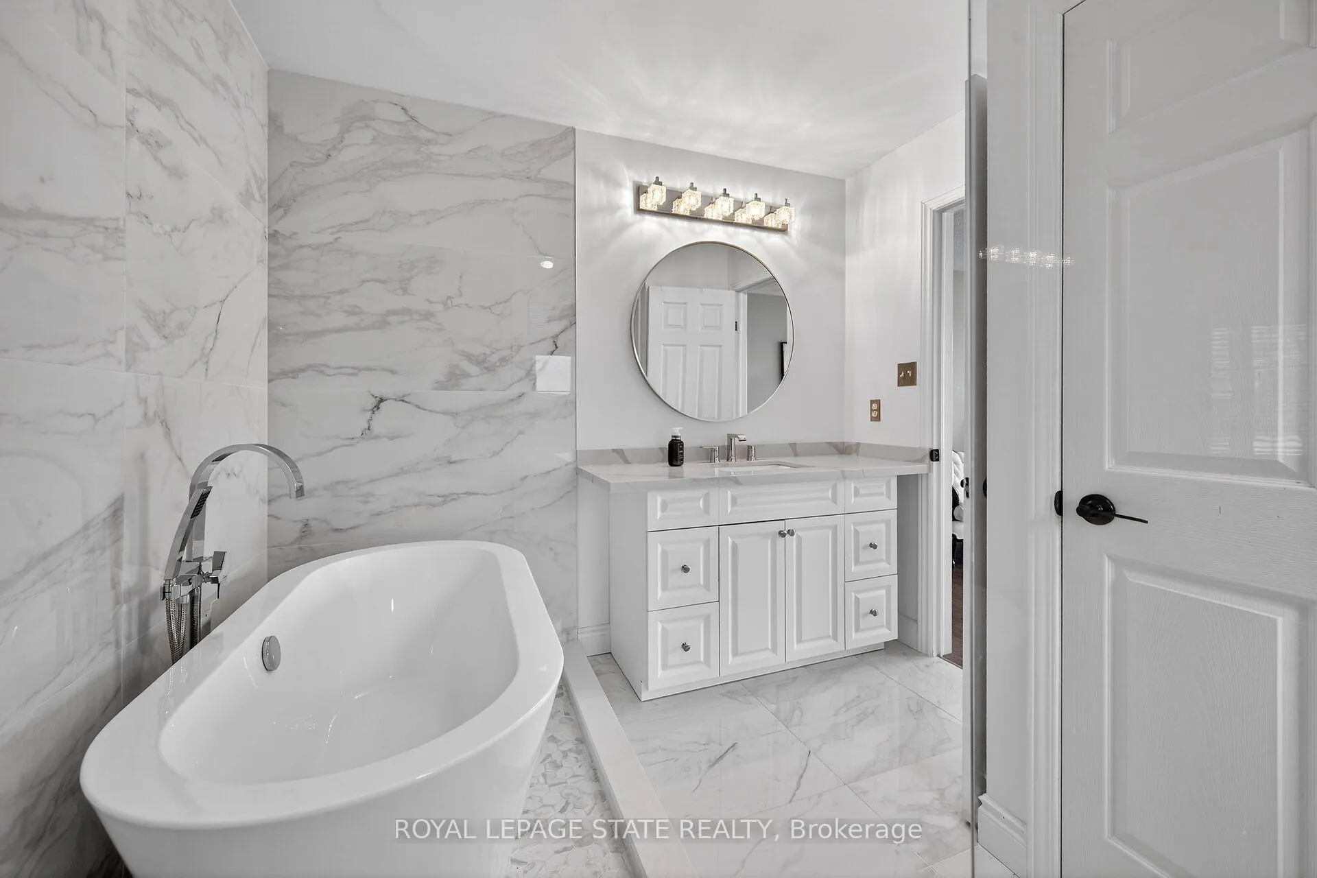Photo 8 of 90 Kortright Road E, Guelph, Kortright East — HOMEH
