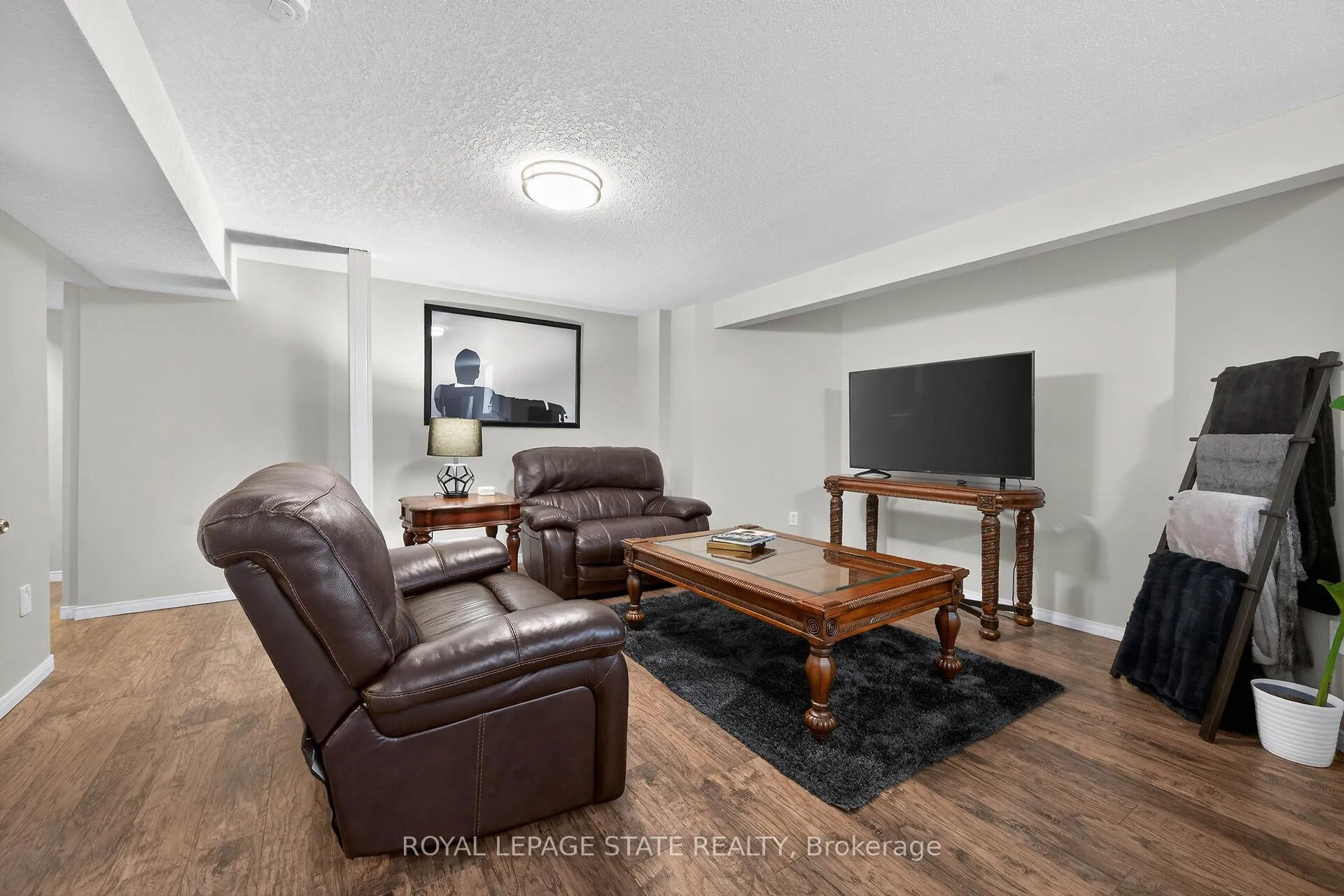 Photo 26 of 90 Kortright Road E, Guelph, Kortright East — HOMEH