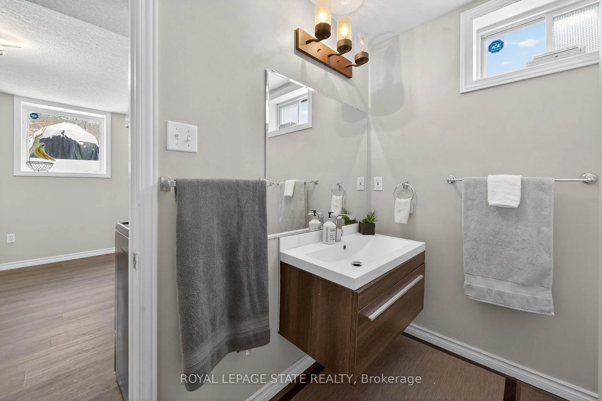 Photo 33 of 90 Kortright Road E, Guelph, Kortright East — HOMEH