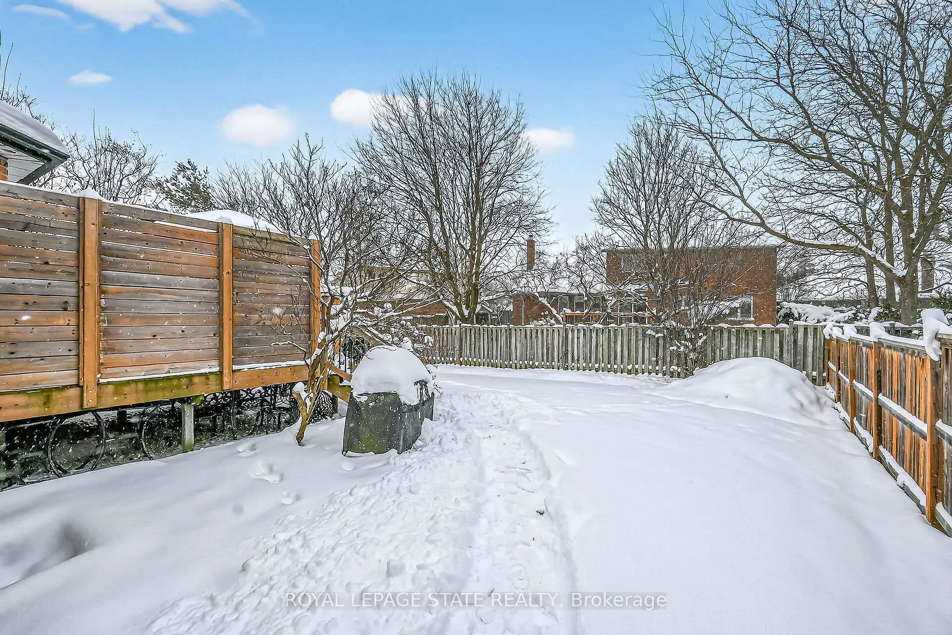 Photo 42 of 90 Kortright Road E, Guelph, Kortright East — HOMEH