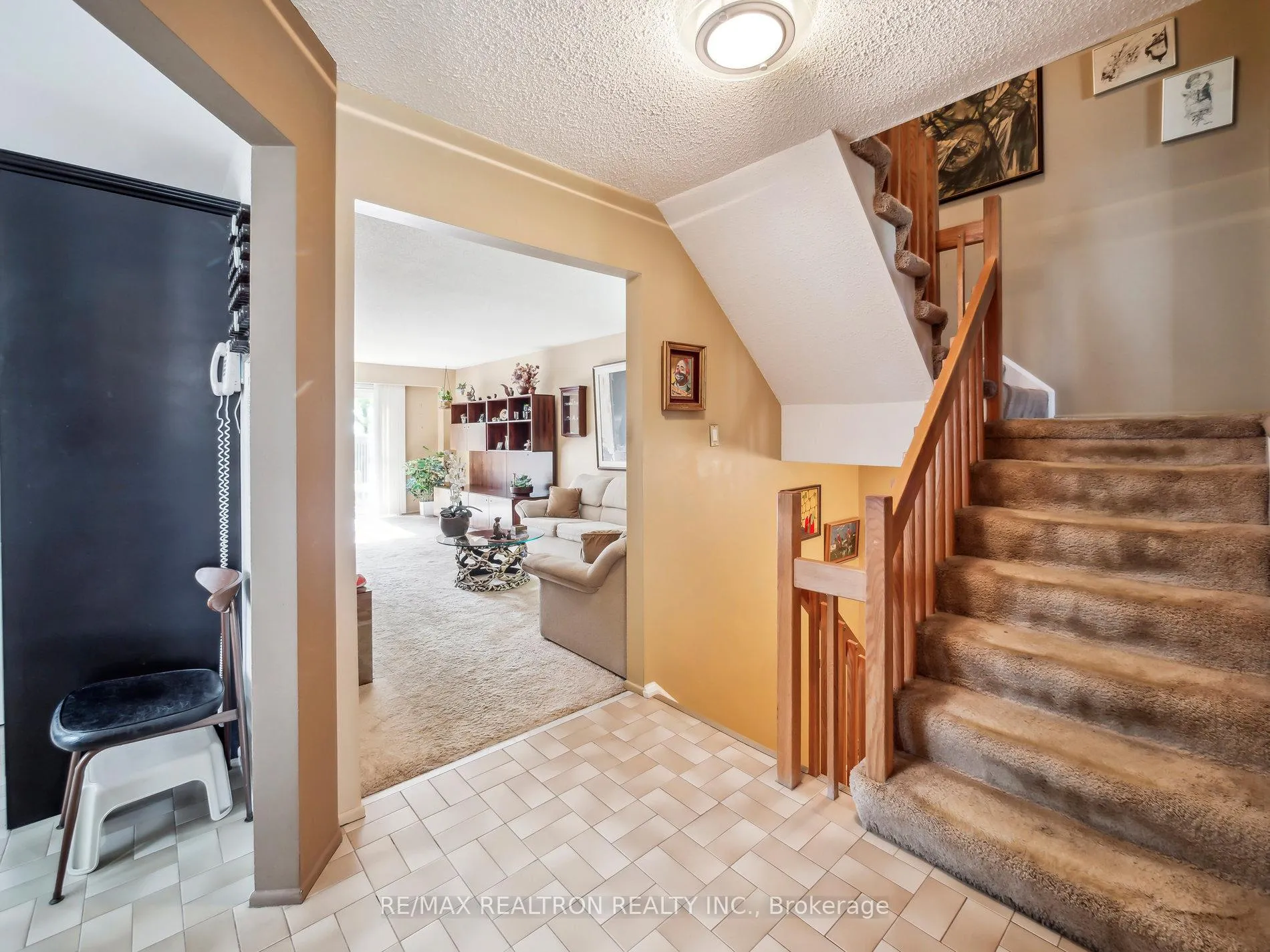 Photo 6 of 24 Fraser Street, Markham, Aileen-Willowbrook — HOMEH