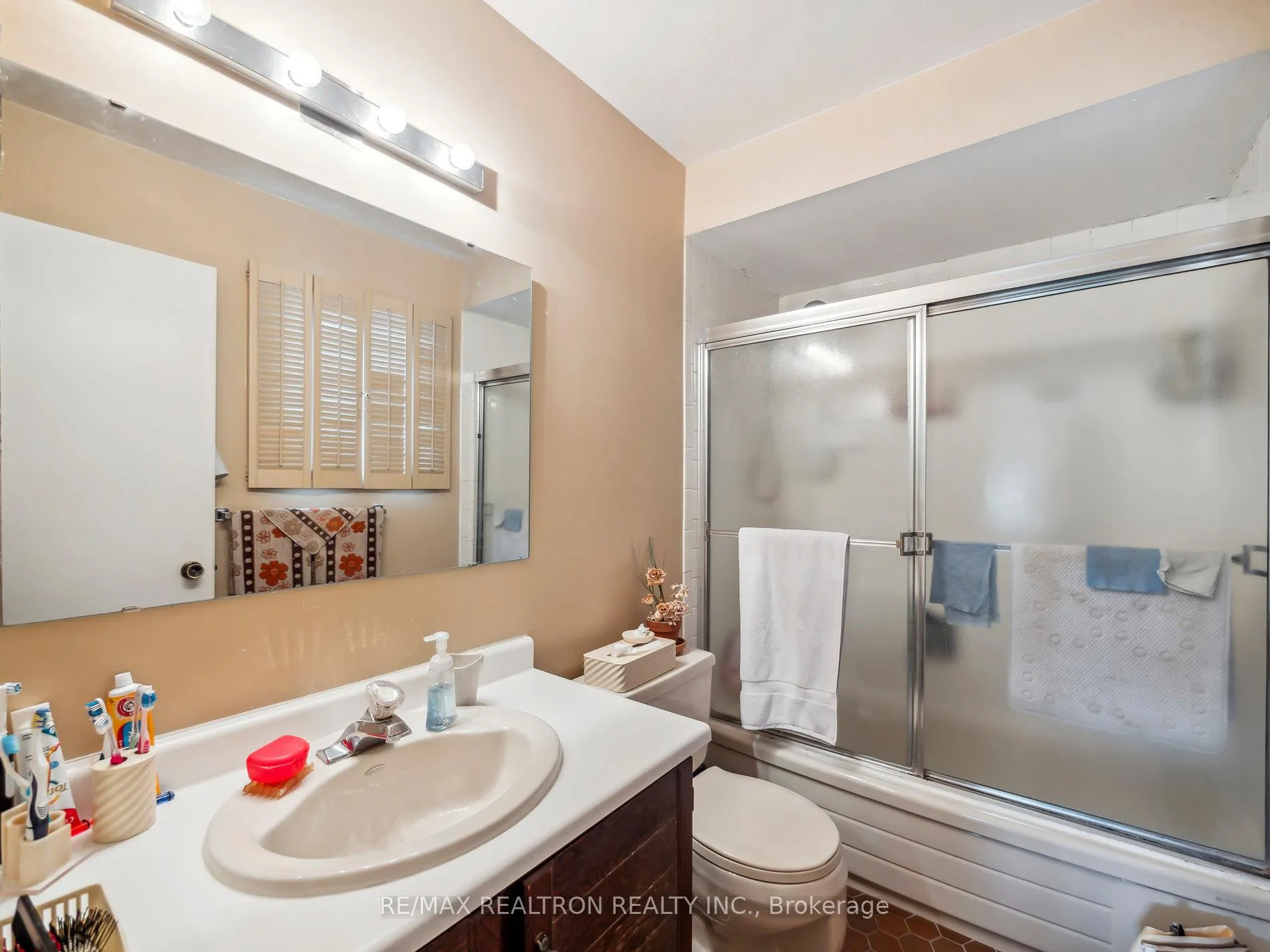 Photo 15 of 24 Fraser Street, Markham, Aileen-Willowbrook — HOMEH
