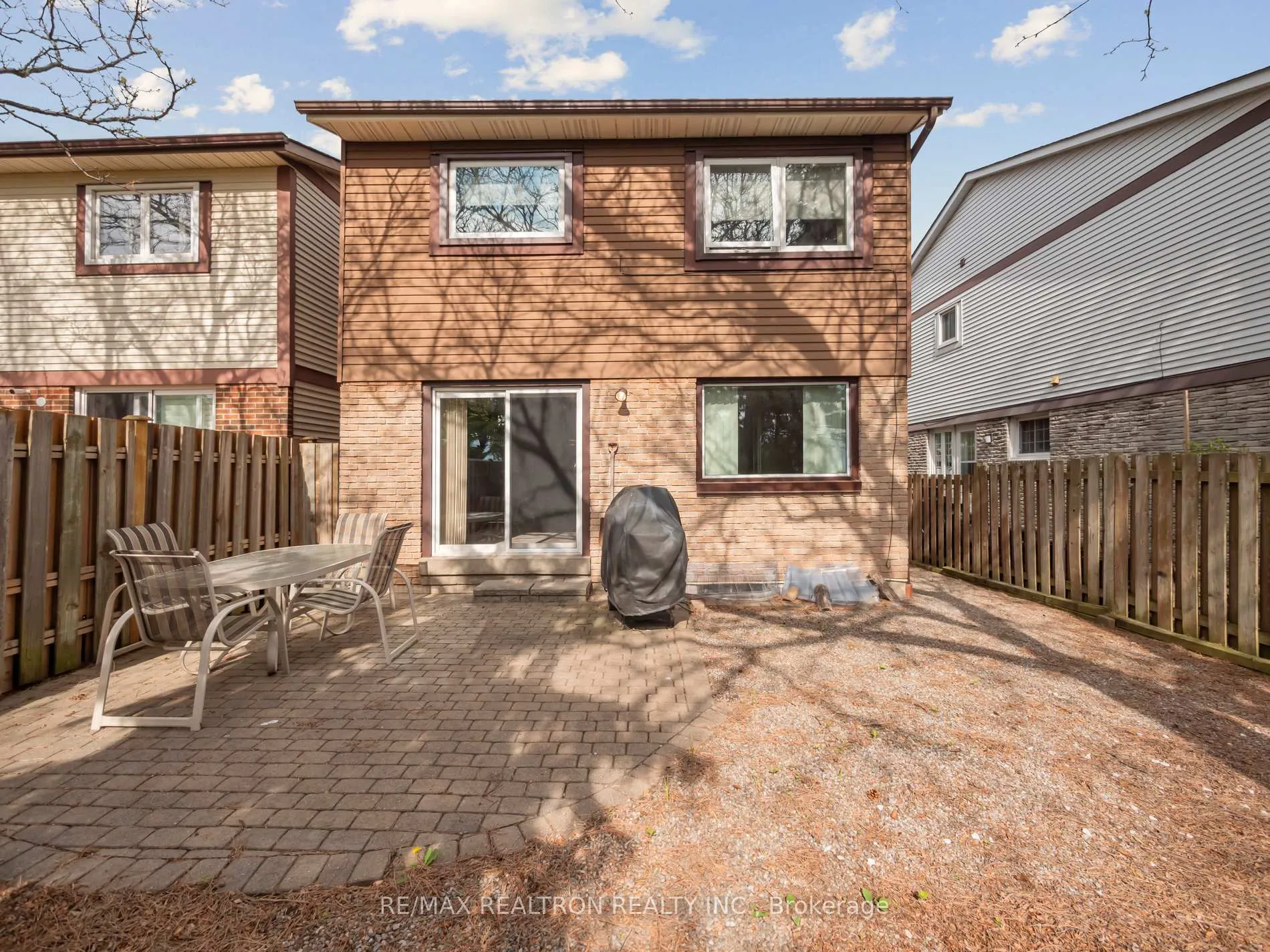 Photo 26 of 24 Fraser Street, Markham, Aileen-Willowbrook — HOMEH