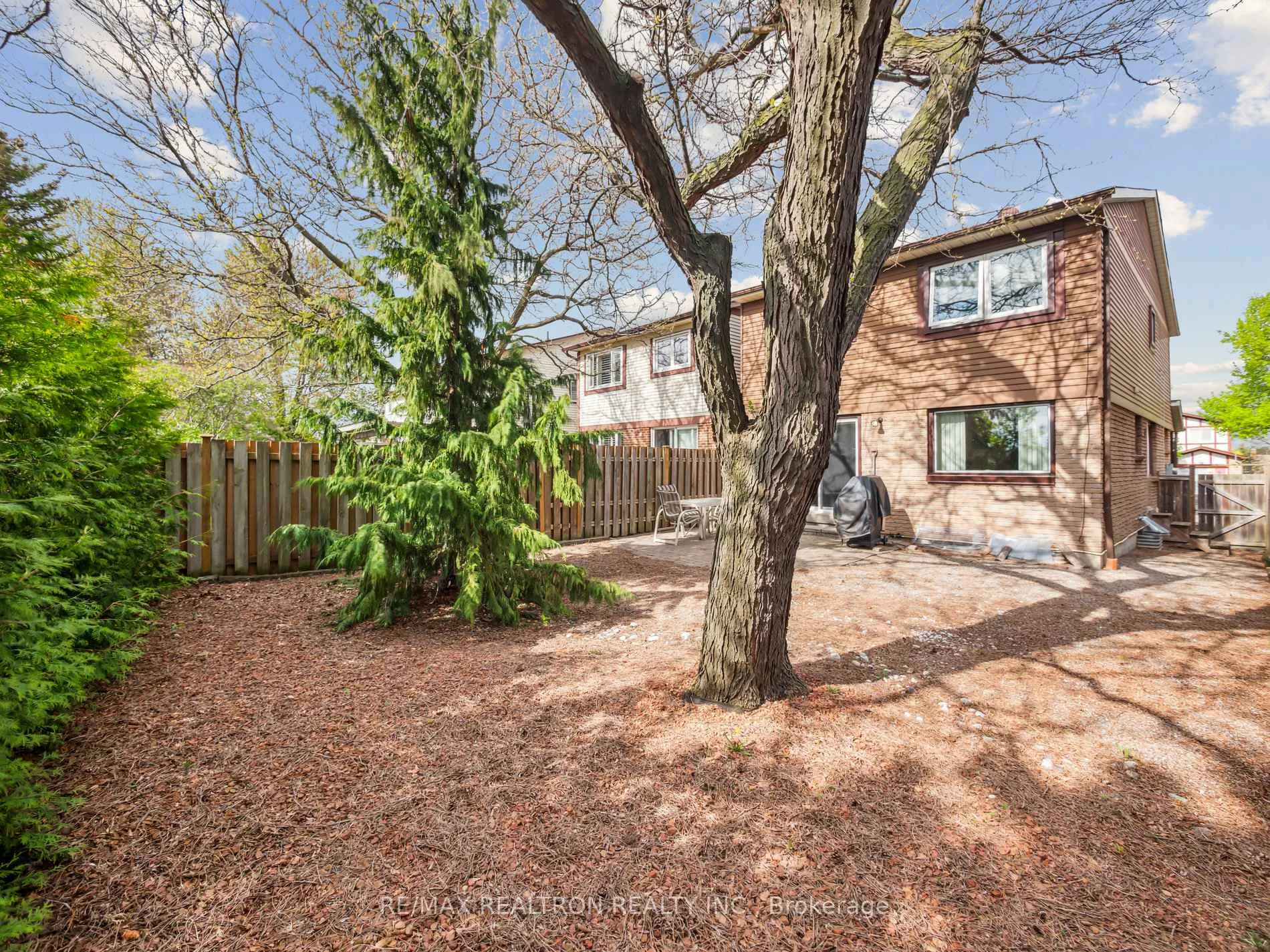 Photo 27 of 24 Fraser Street, Markham, Aileen-Willowbrook — HOMEH