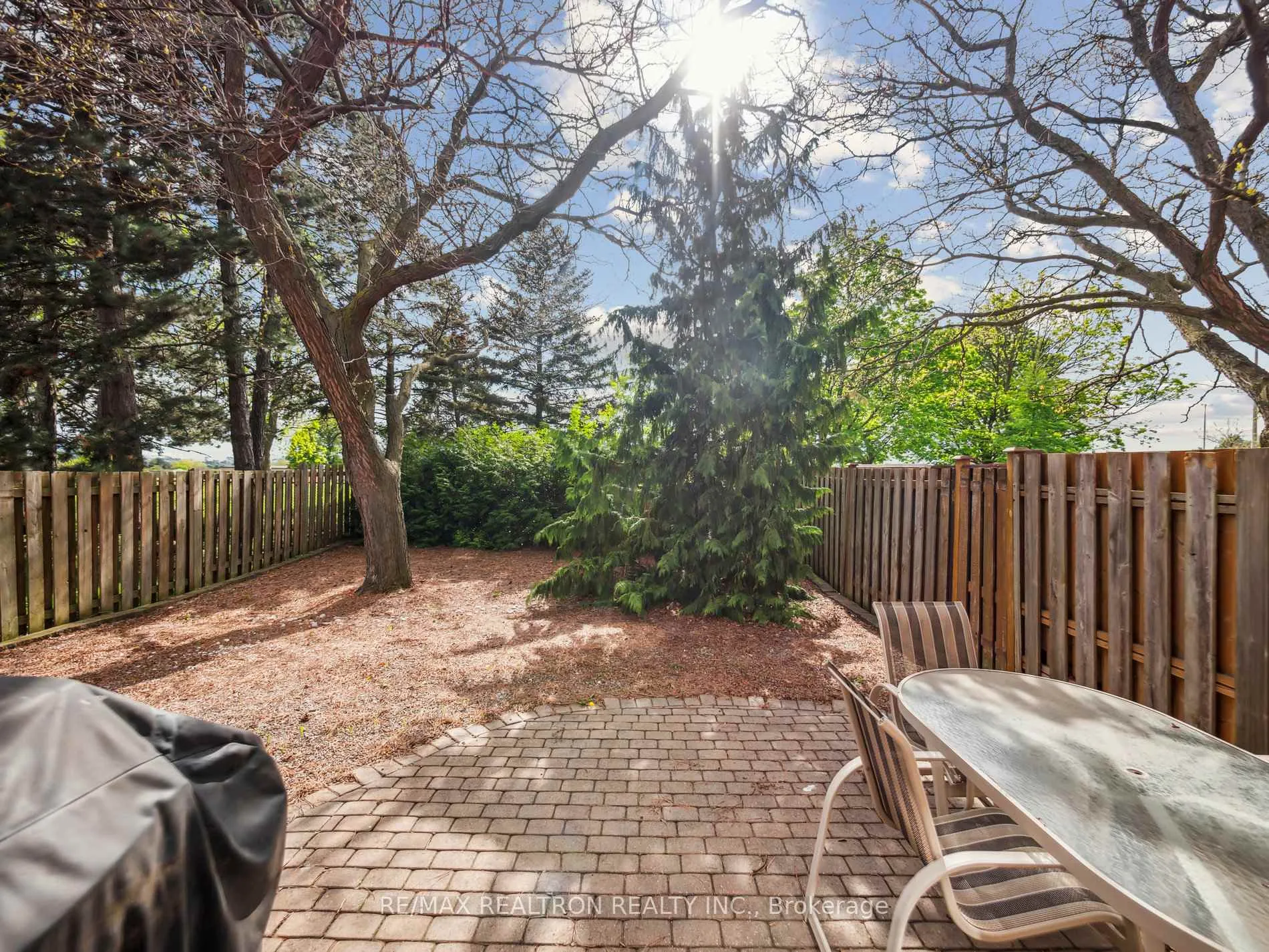 Photo 28 of 24 Fraser Street, Markham, Aileen-Willowbrook — HOMEH