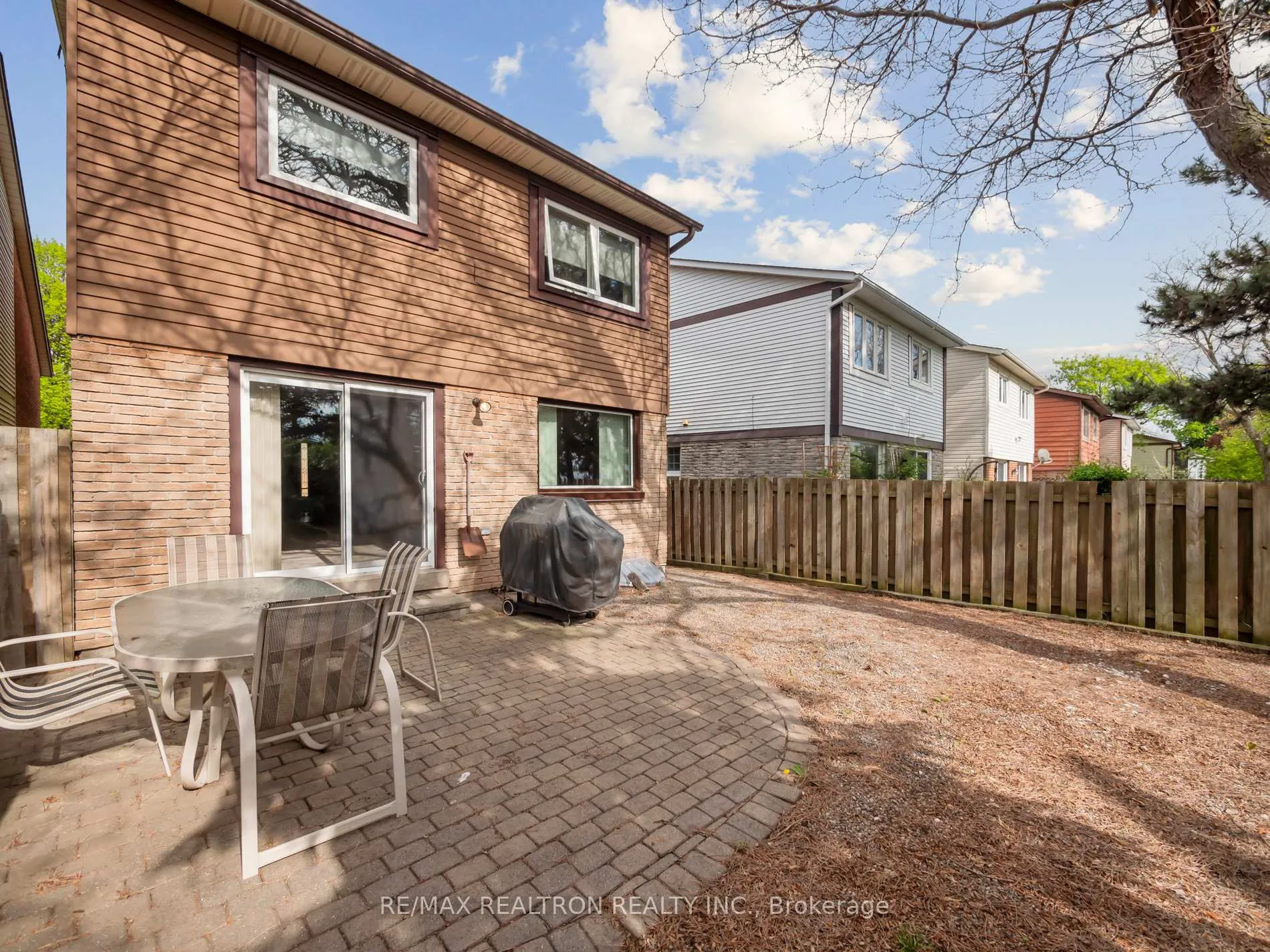Photo 29 of 24 Fraser Street, Markham, Aileen-Willowbrook — HOMEH