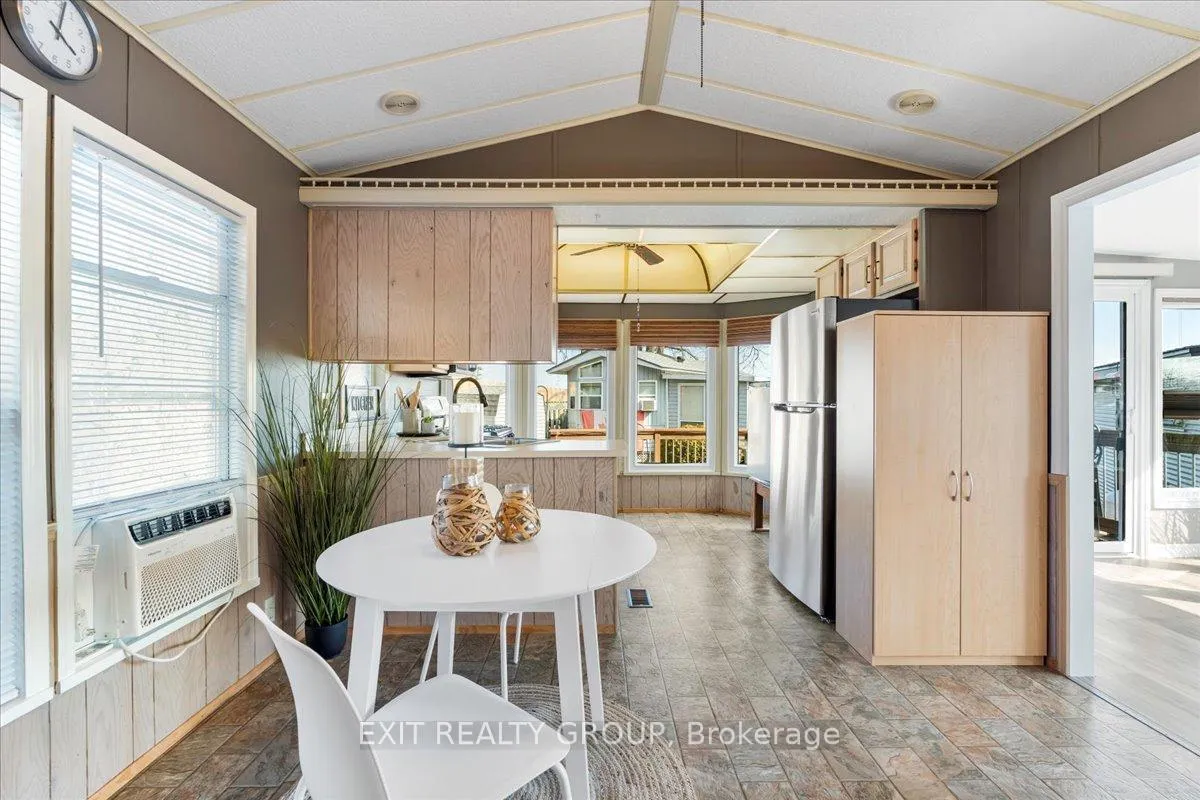 Photo 11 of Unit 9, 116 Cedardale Road, Brighton, Rural Brighton — HOMEH