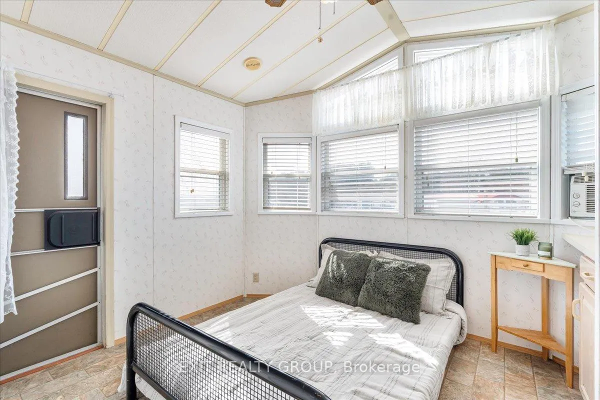 Photo 14 of Unit 9, 116 Cedardale Road, Brighton, Rural Brighton — HOMEH