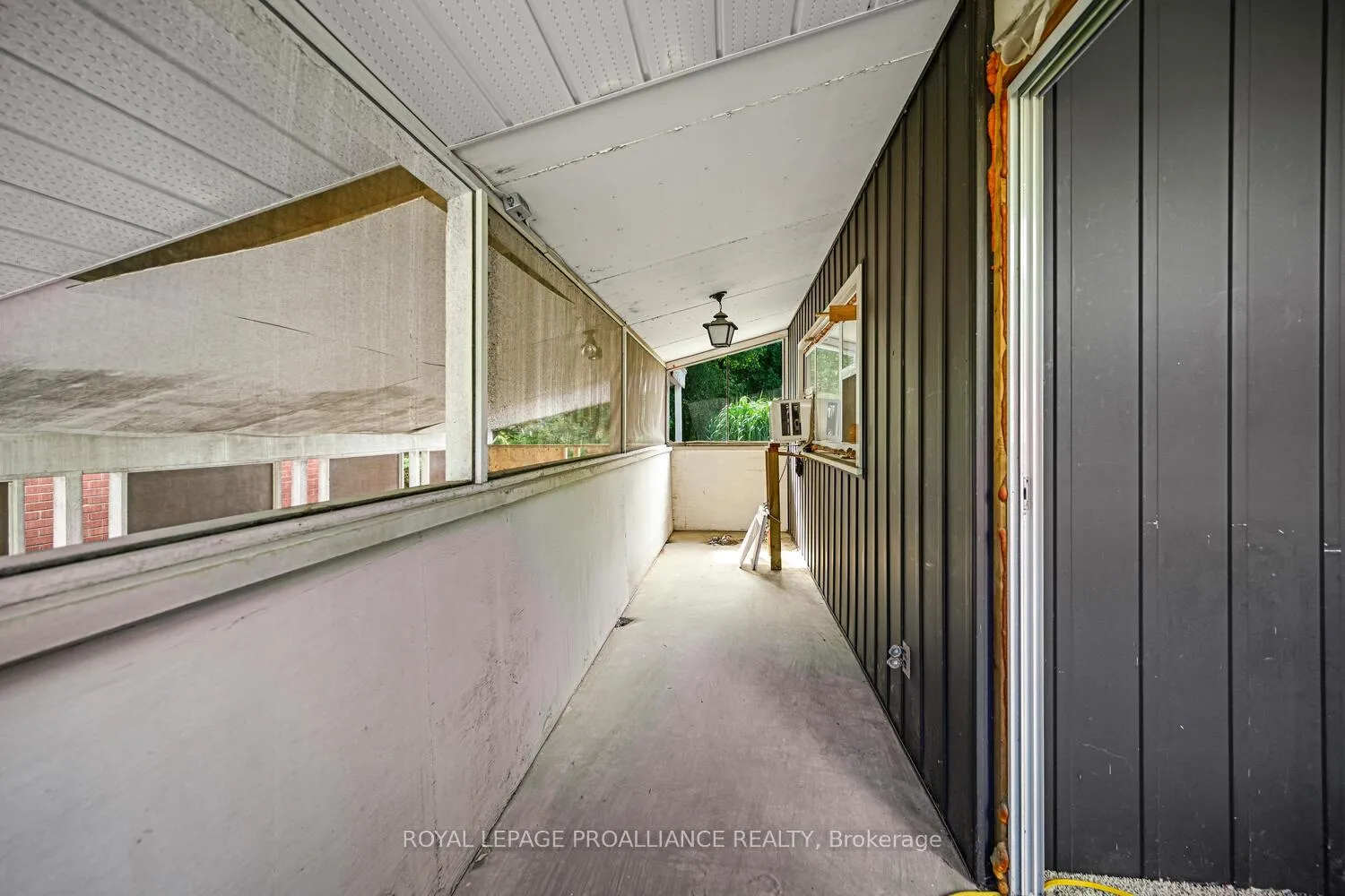 Photo 23 of 14 Davison Avenue, Brockville — HOMEH