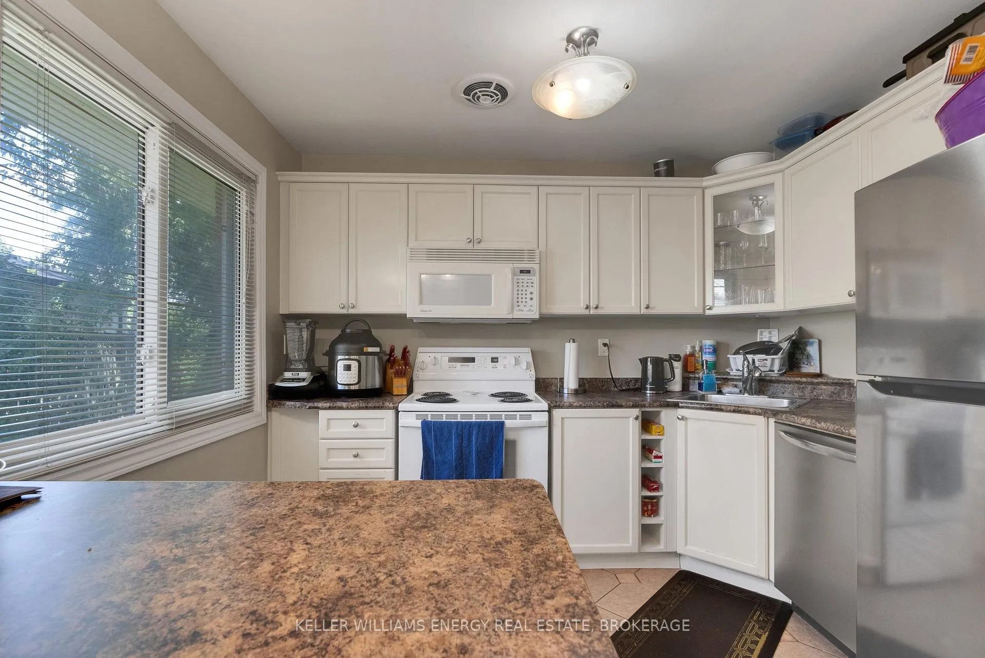 Photo 13 of 33 Beatty Road, Ajax, Central — HOMEH