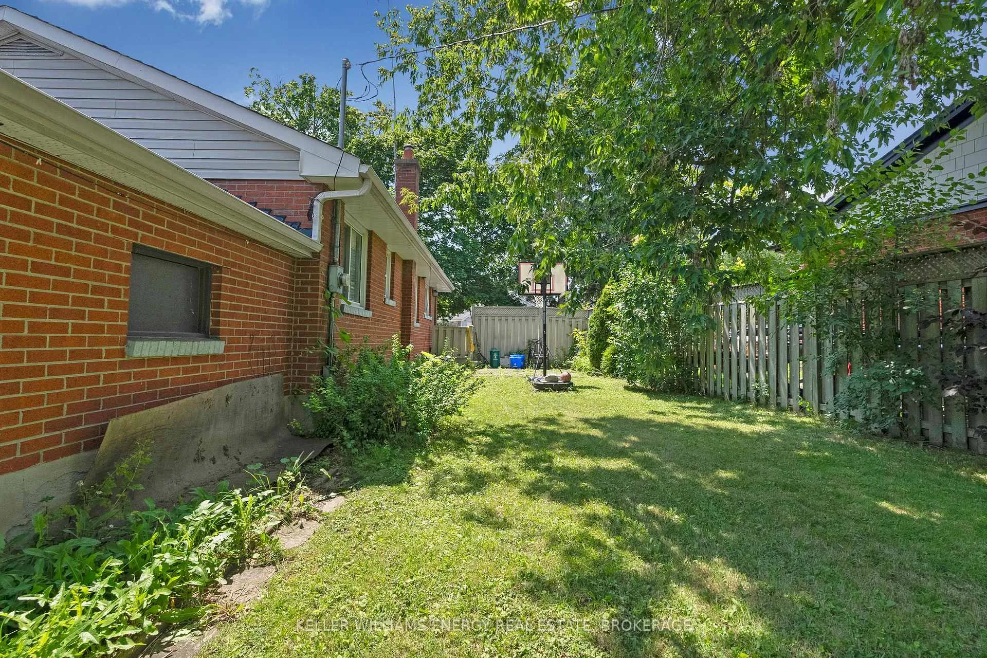 Photo 23 of 33 Beatty Road, Ajax, Central — HOMEH