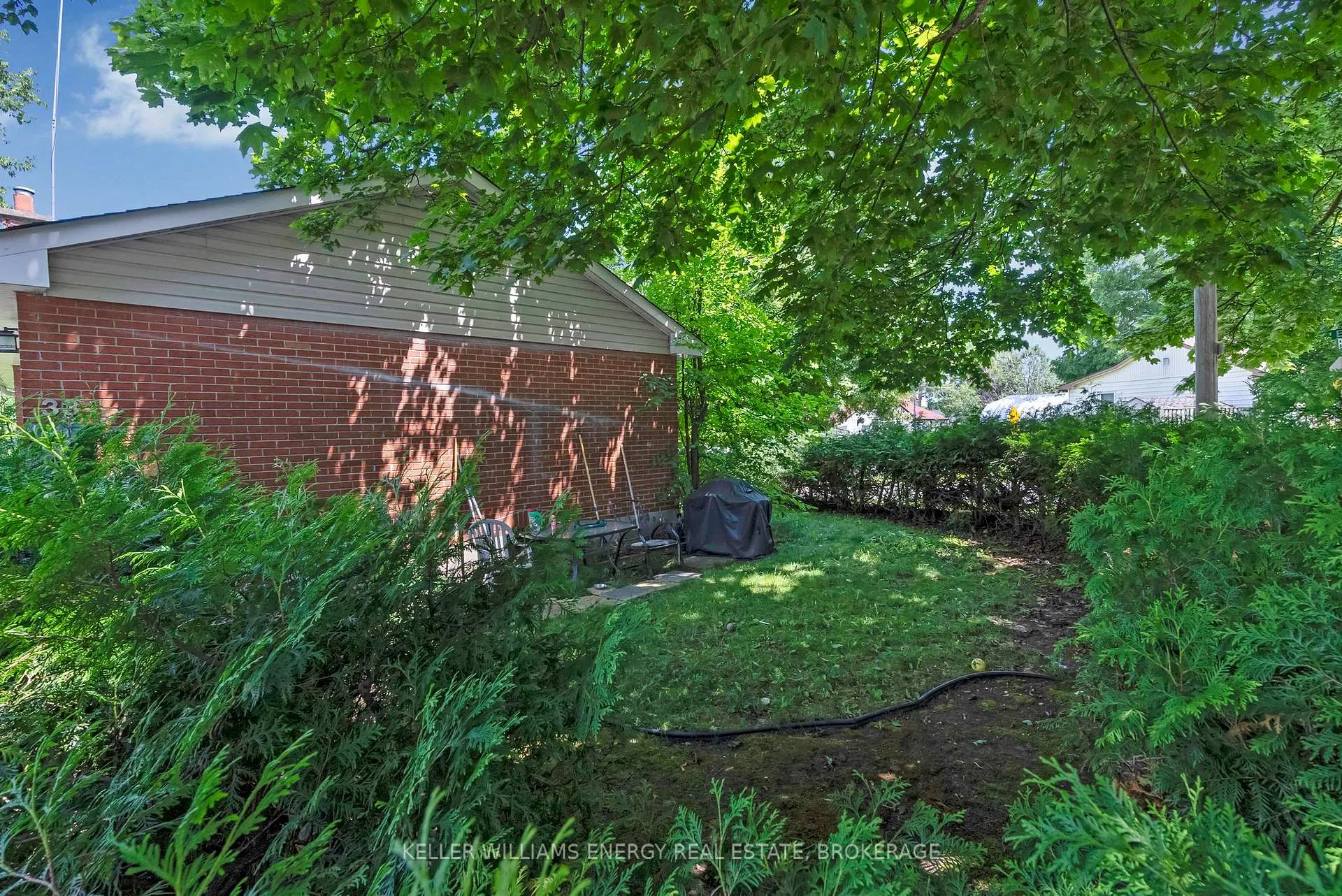 Photo 25 of 33 Beatty Road, Ajax, Central — HOMEH