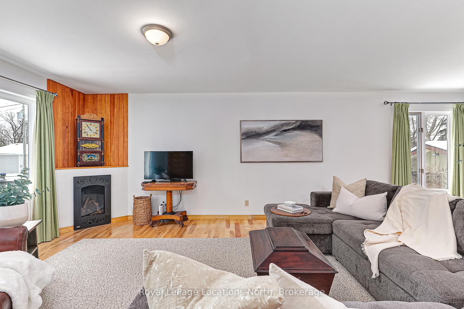 Photo 17 of 10 Hickory Street, Collingwood — HOMEH