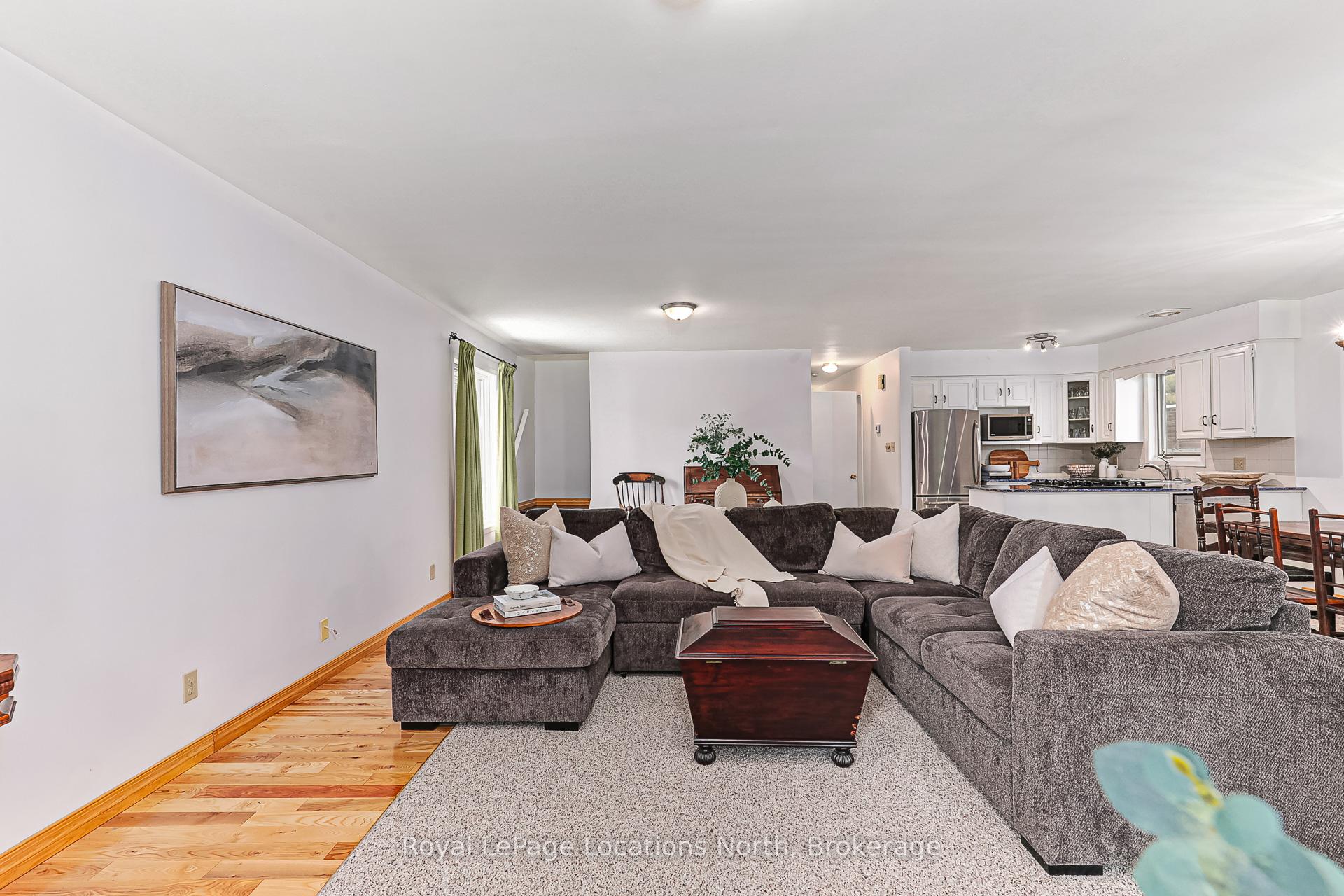 Photo 18 of 10 Hickory Street, Collingwood — HOMEH