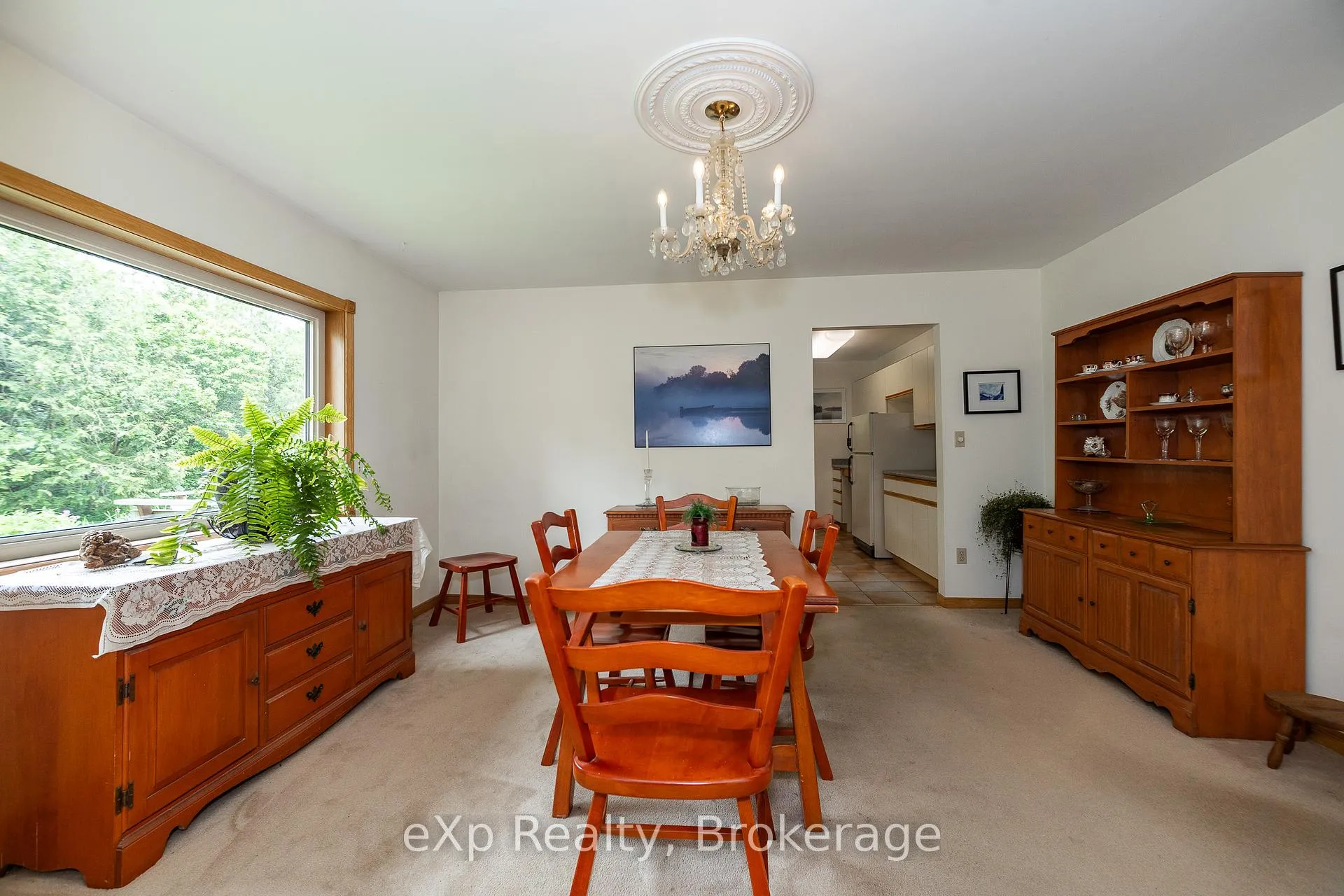 Photo 7 of 64 Garafraxa Street, Chatsworth — HOMEH