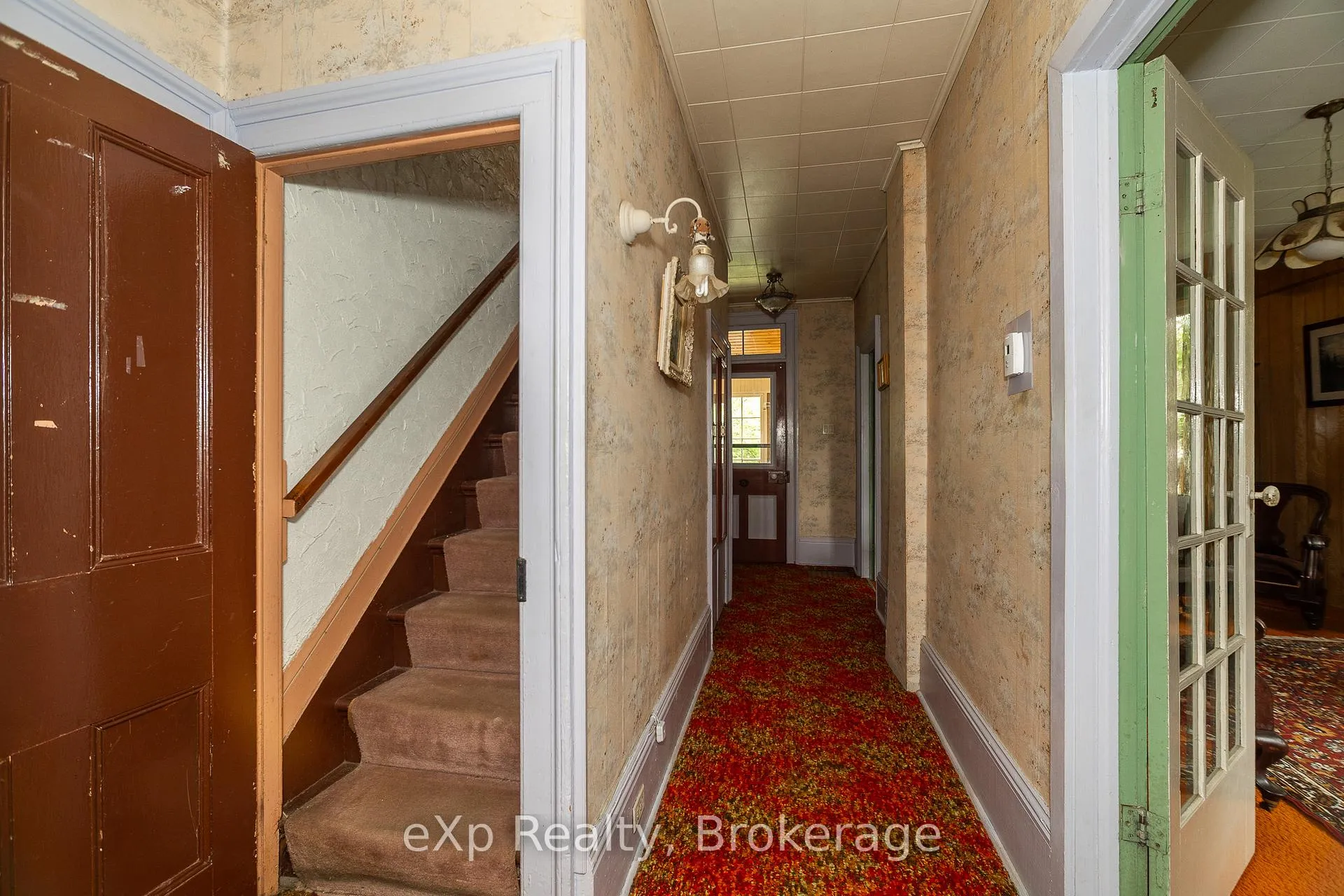 Photo 26 of 64 Garafraxa Street, Chatsworth — HOMEH
