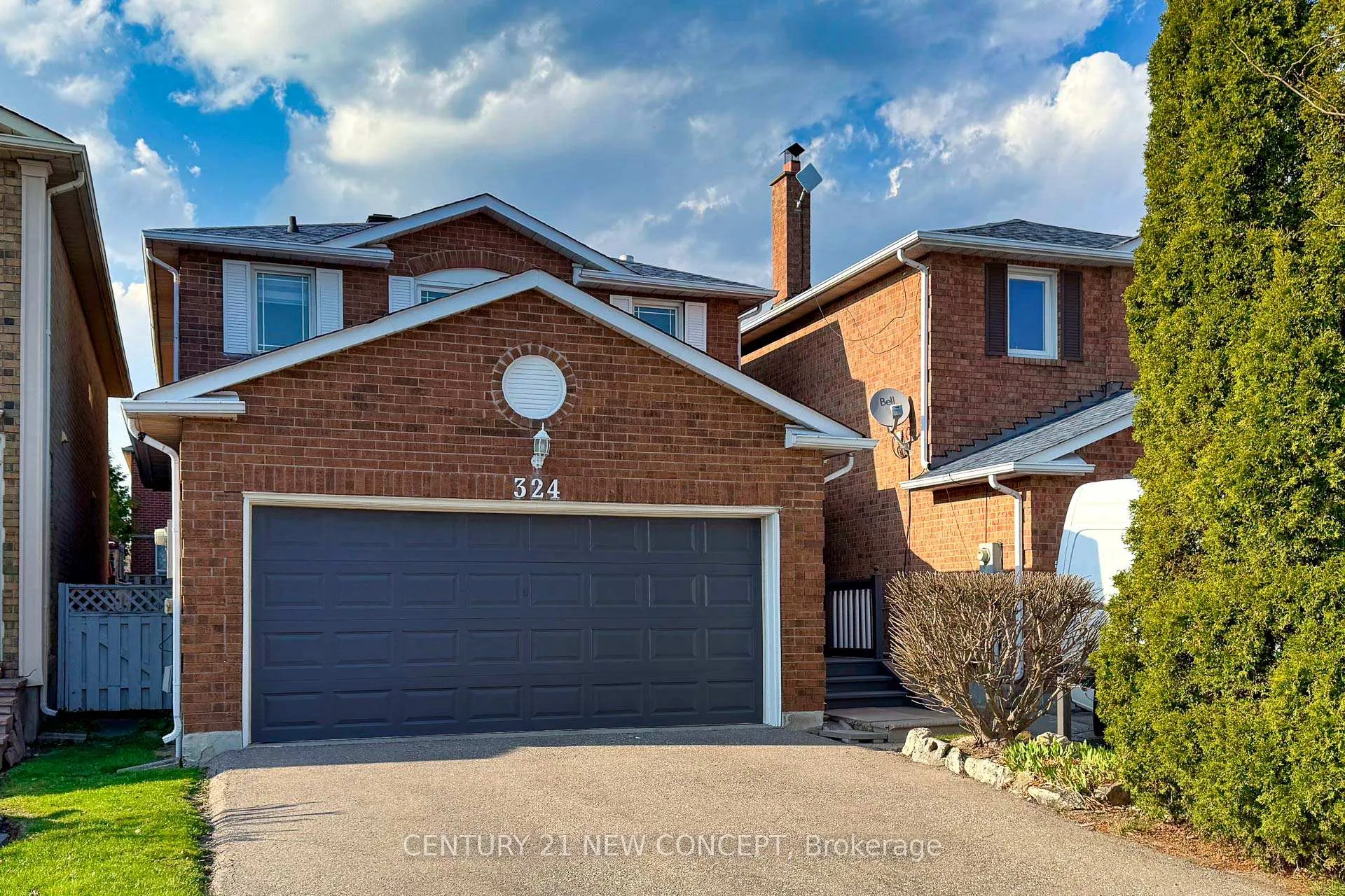 Photo 2 of 324 Conley Street, Vaughan, Lakeview Estates — HOMEH