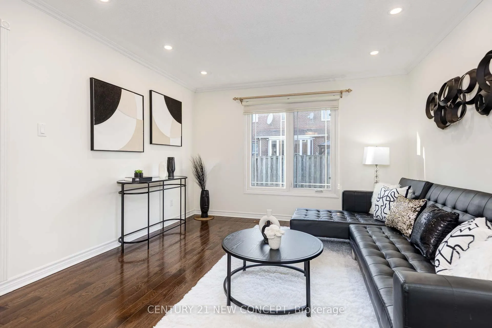 Photo 17 of 324 Conley Street, Vaughan, Lakeview Estates — HOMEH