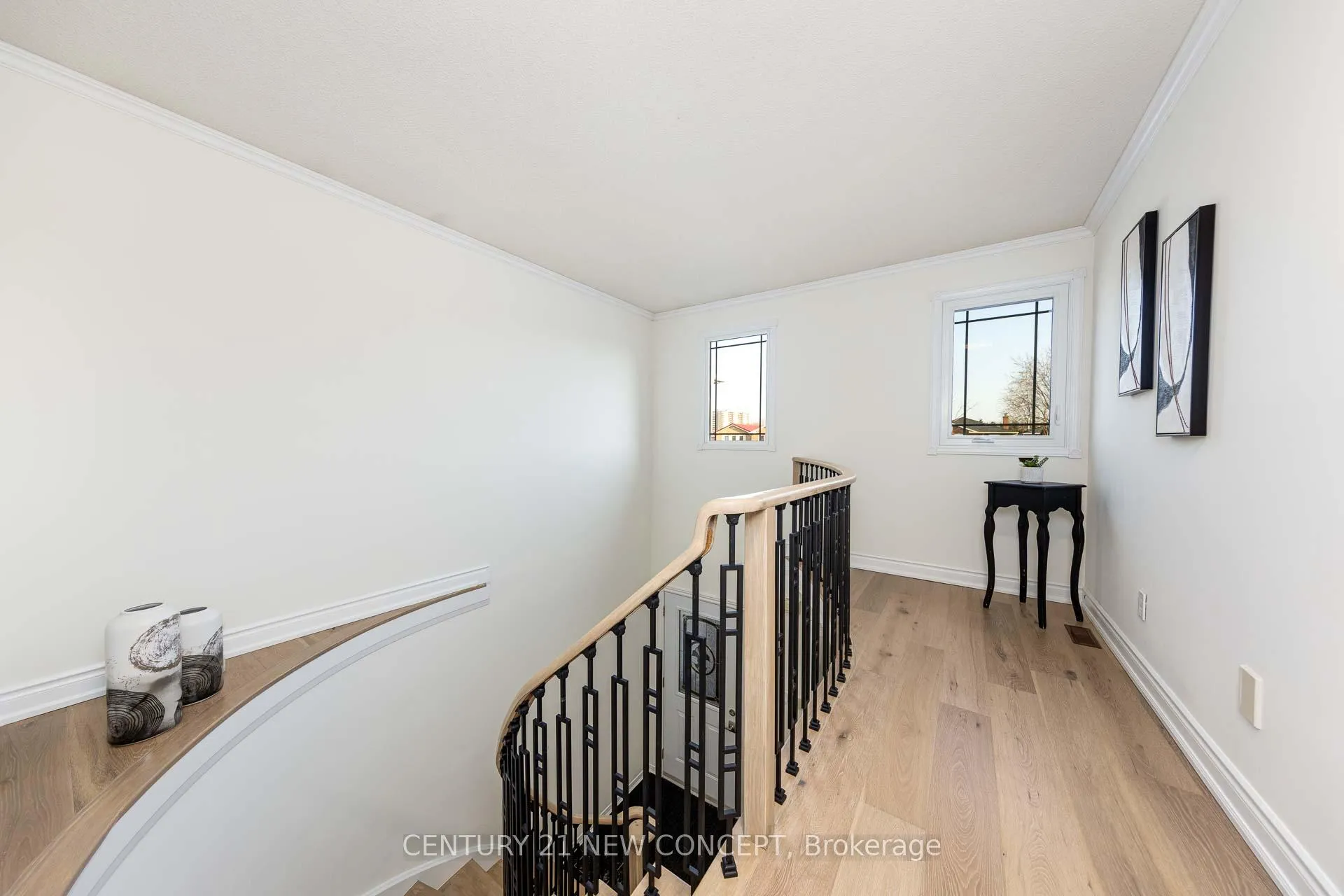 Photo 23 of 324 Conley Street, Vaughan, Lakeview Estates — HOMEH