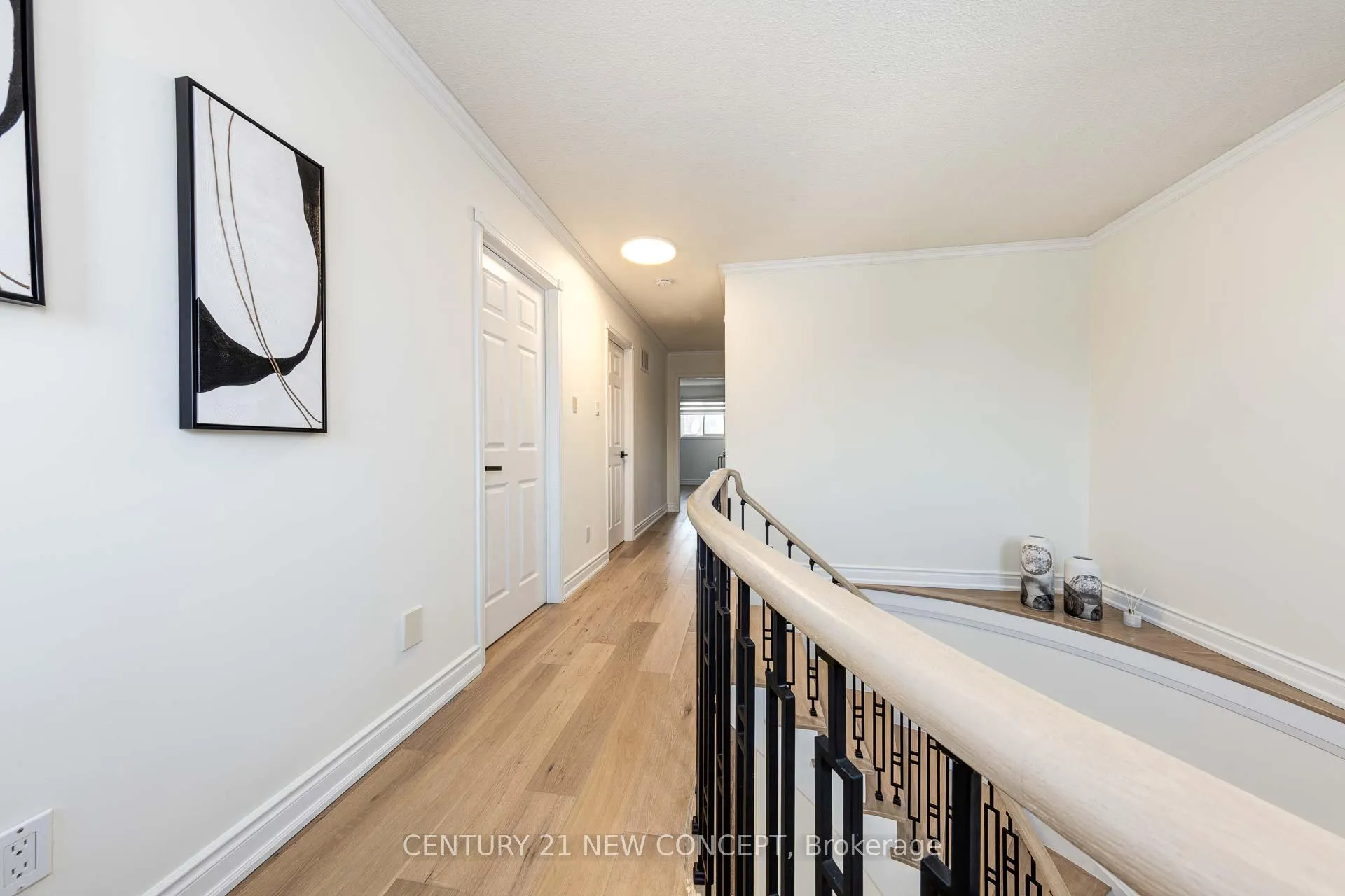 Photo 24 of 324 Conley Street, Vaughan, Lakeview Estates — HOMEH