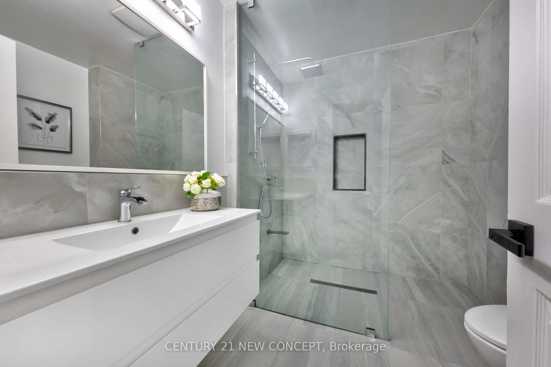 Photo 29 of 324 Conley Street, Vaughan, Lakeview Estates — HOMEH