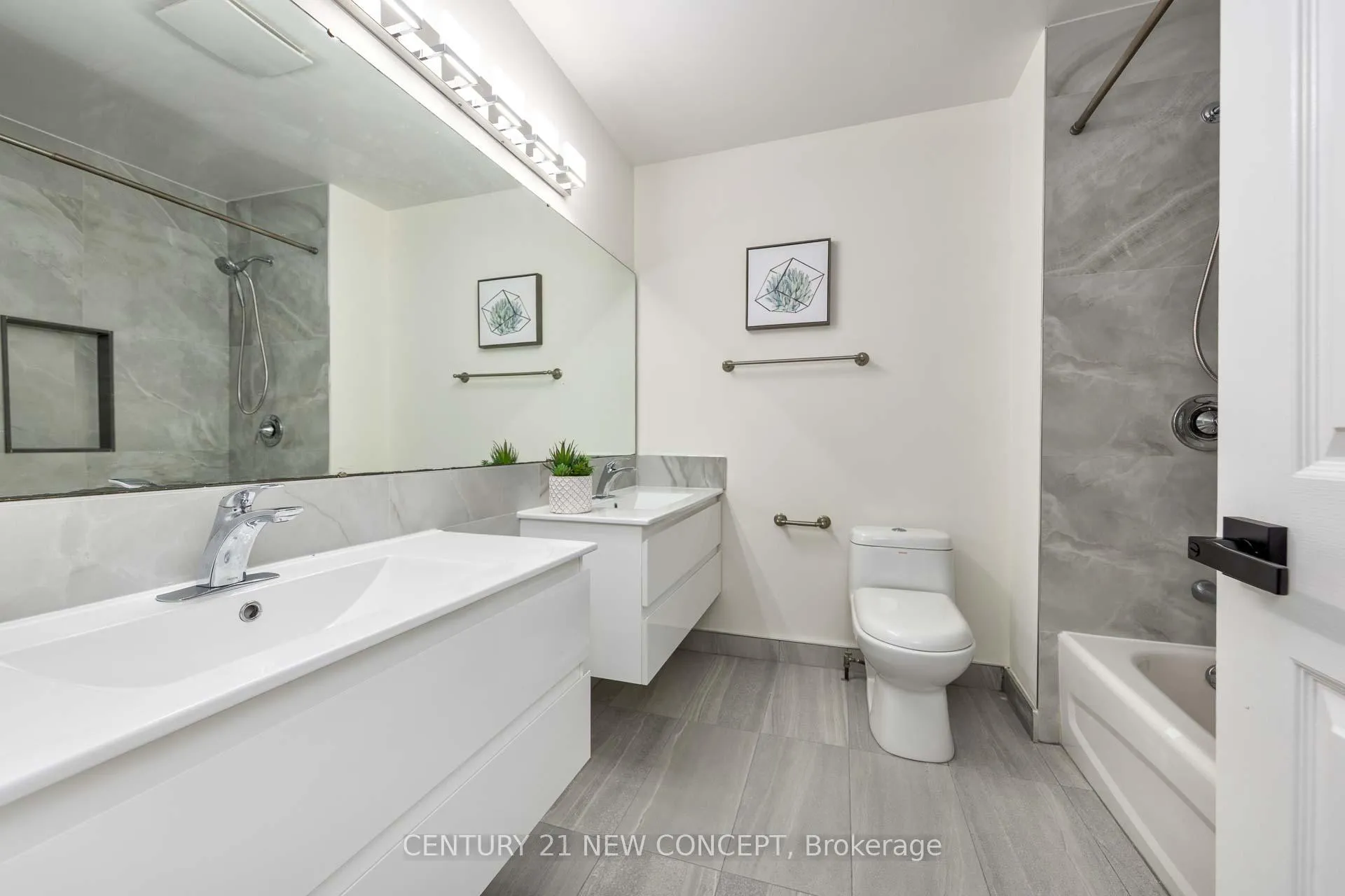Photo 32 of 324 Conley Street, Vaughan, Lakeview Estates — HOMEH