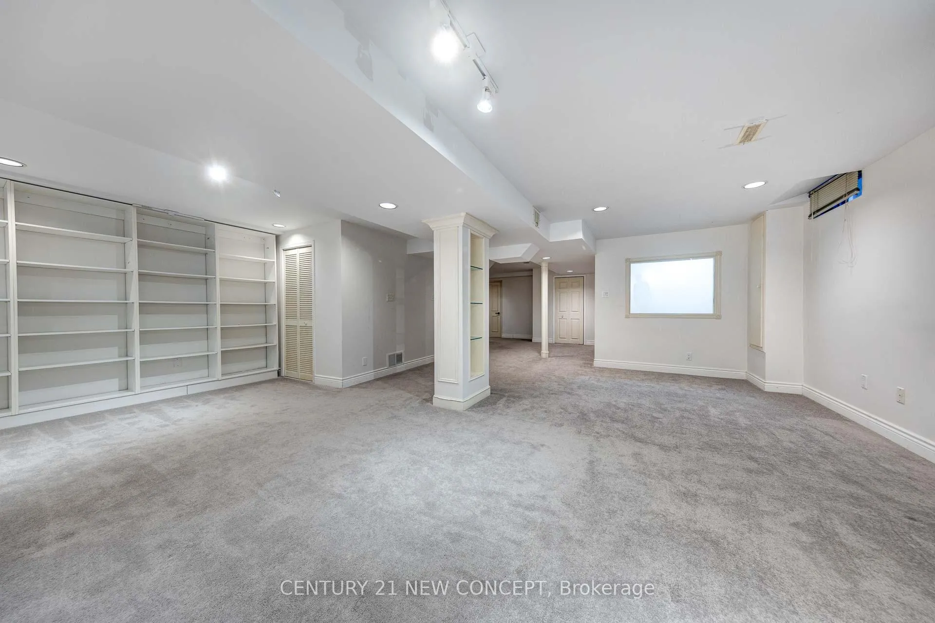 Photo 36 of 324 Conley Street, Vaughan, Lakeview Estates — HOMEH