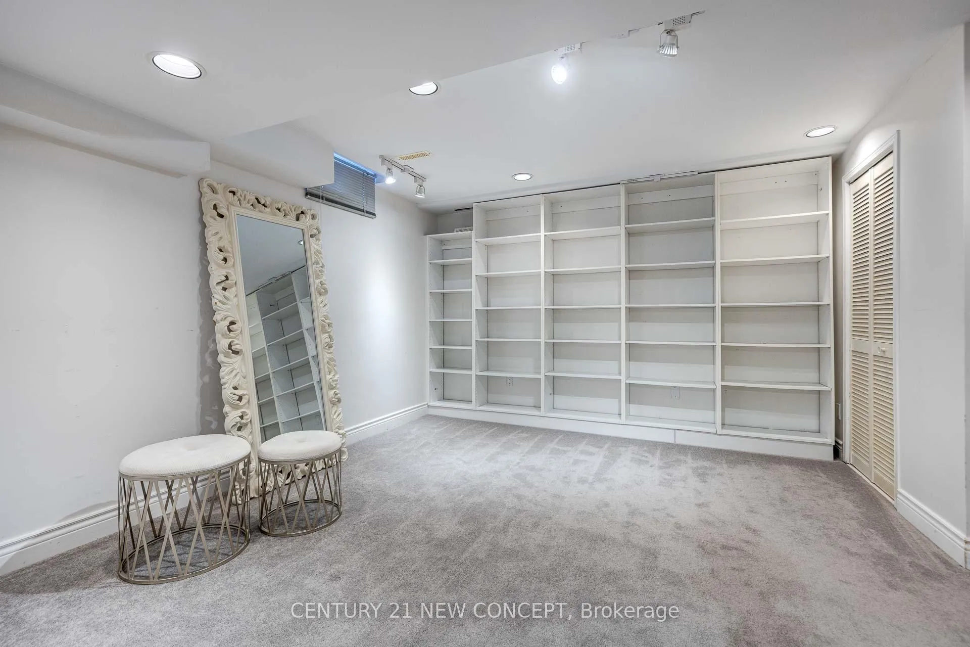Photo 37 of 324 Conley Street, Vaughan, Lakeview Estates — HOMEH