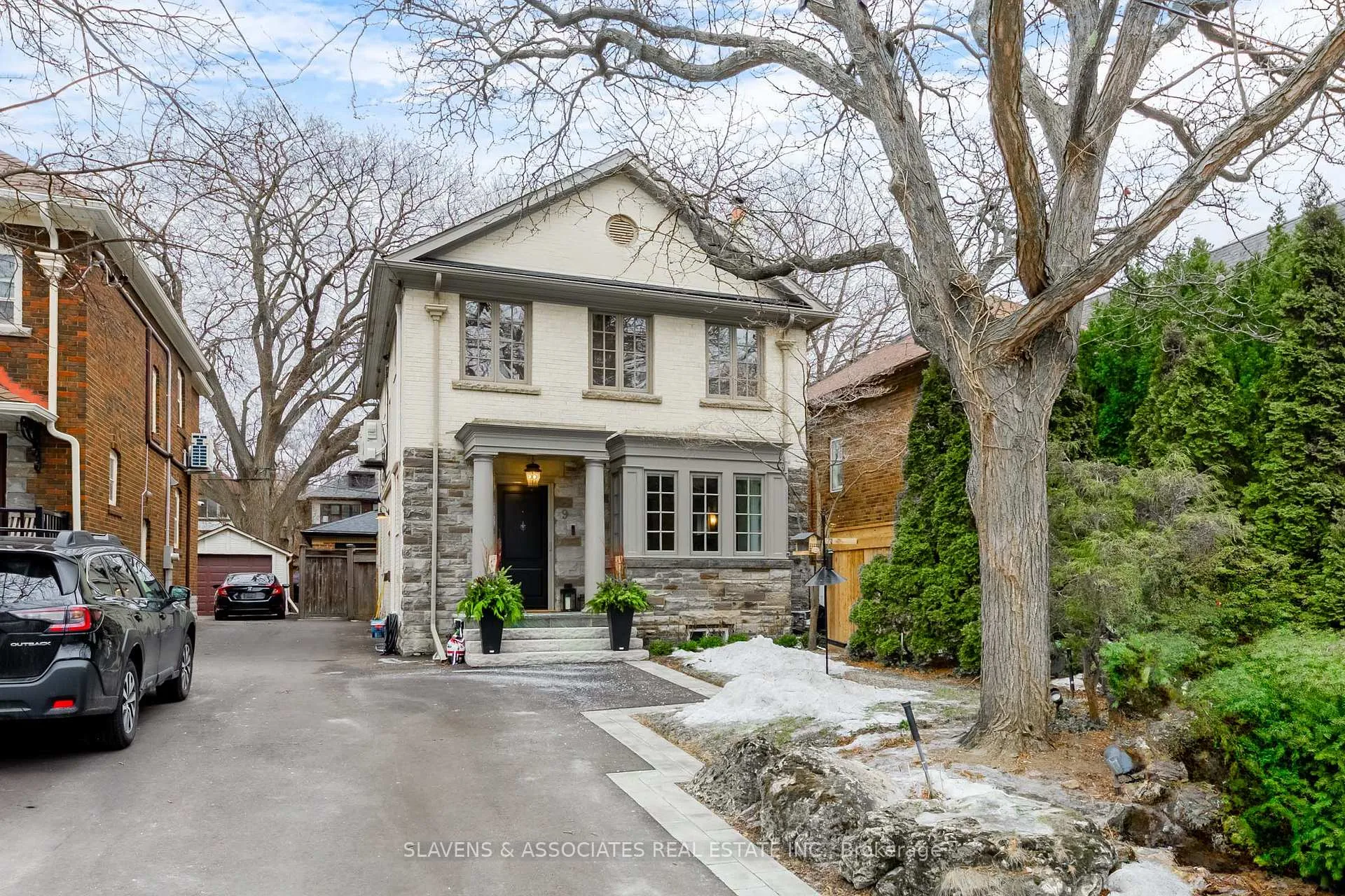 Photo 2 of 9 Elmsthorpe Avenue, Toronto, Forest Hill South — HOMEH