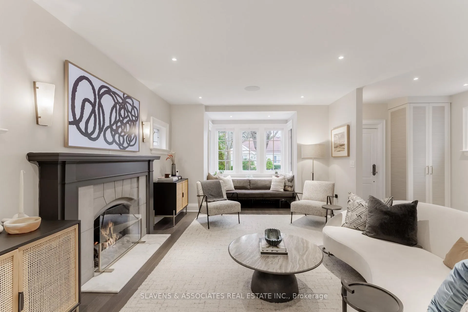 Photo 5 of 9 Elmsthorpe Avenue, Toronto, Forest Hill South — HOMEH