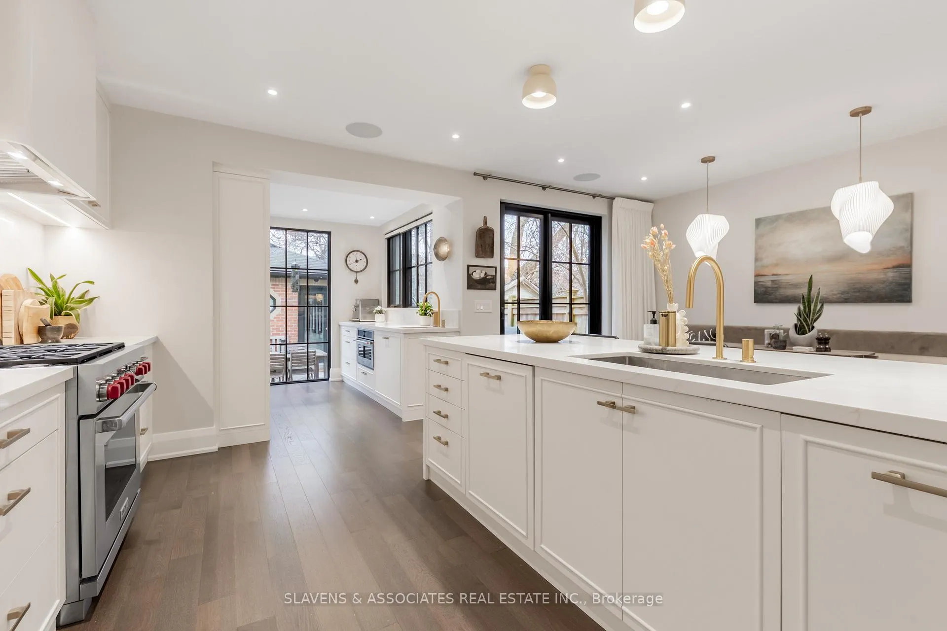 Photo 10 of 9 Elmsthorpe Avenue, Toronto, Forest Hill South — HOMEH