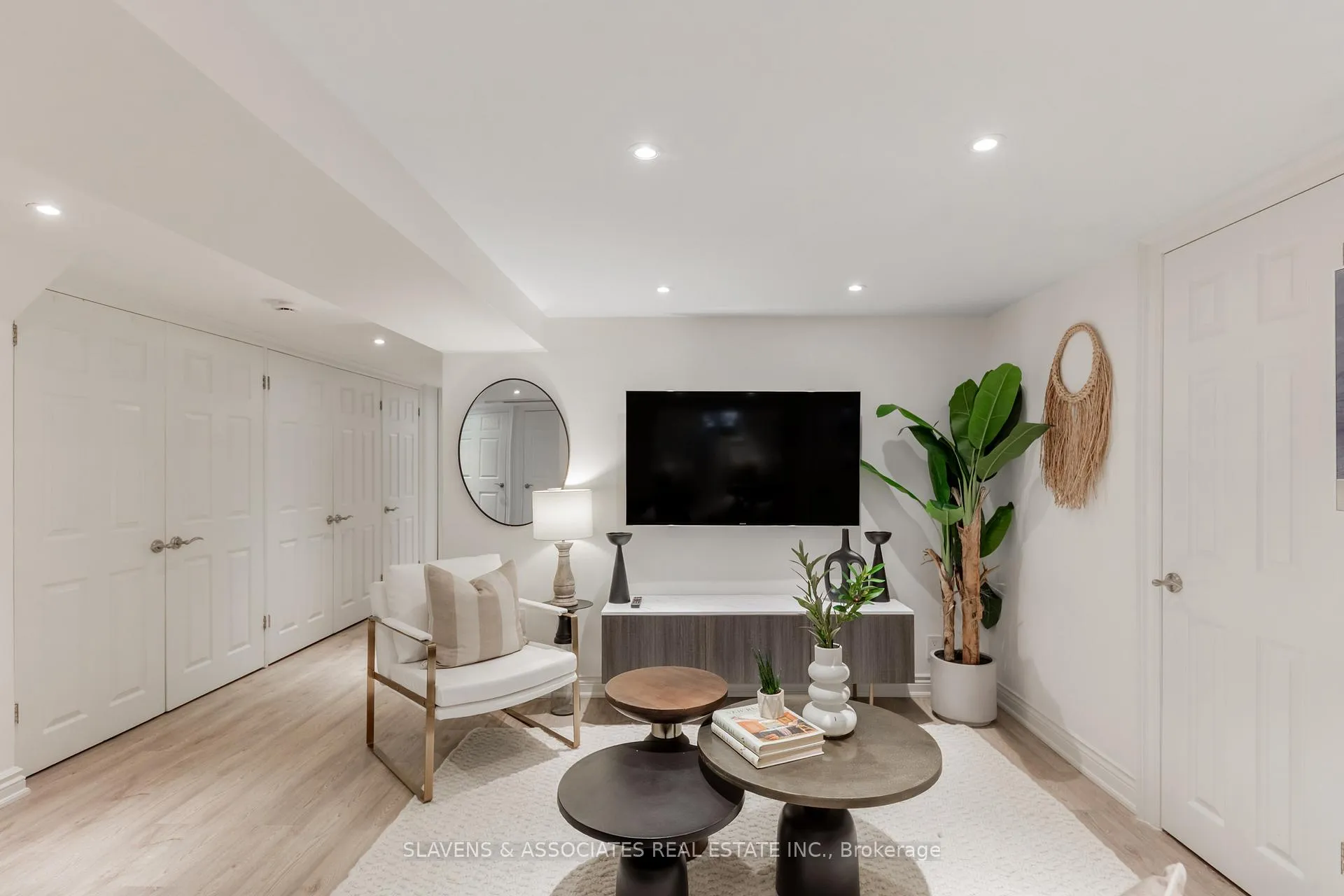 Photo 25 of 9 Elmsthorpe Avenue, Toronto, Forest Hill South — HOMEH