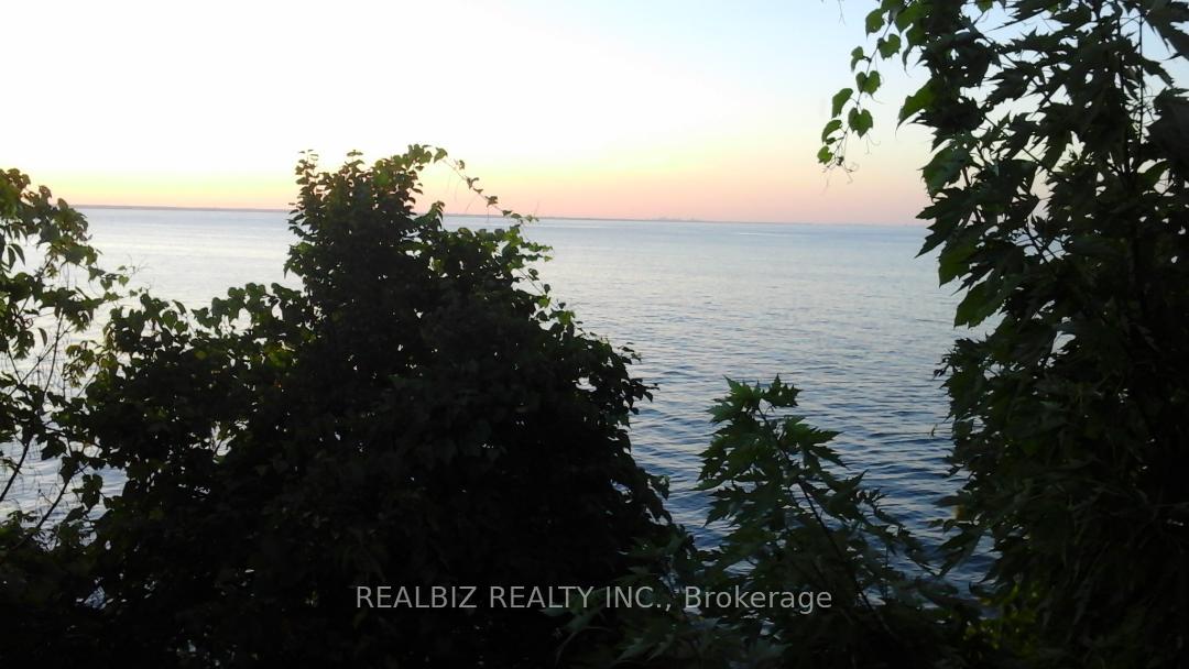 Photo 6 of 408 Kerman Avenue, Grimsby, Grimsby Beach — HOMEH