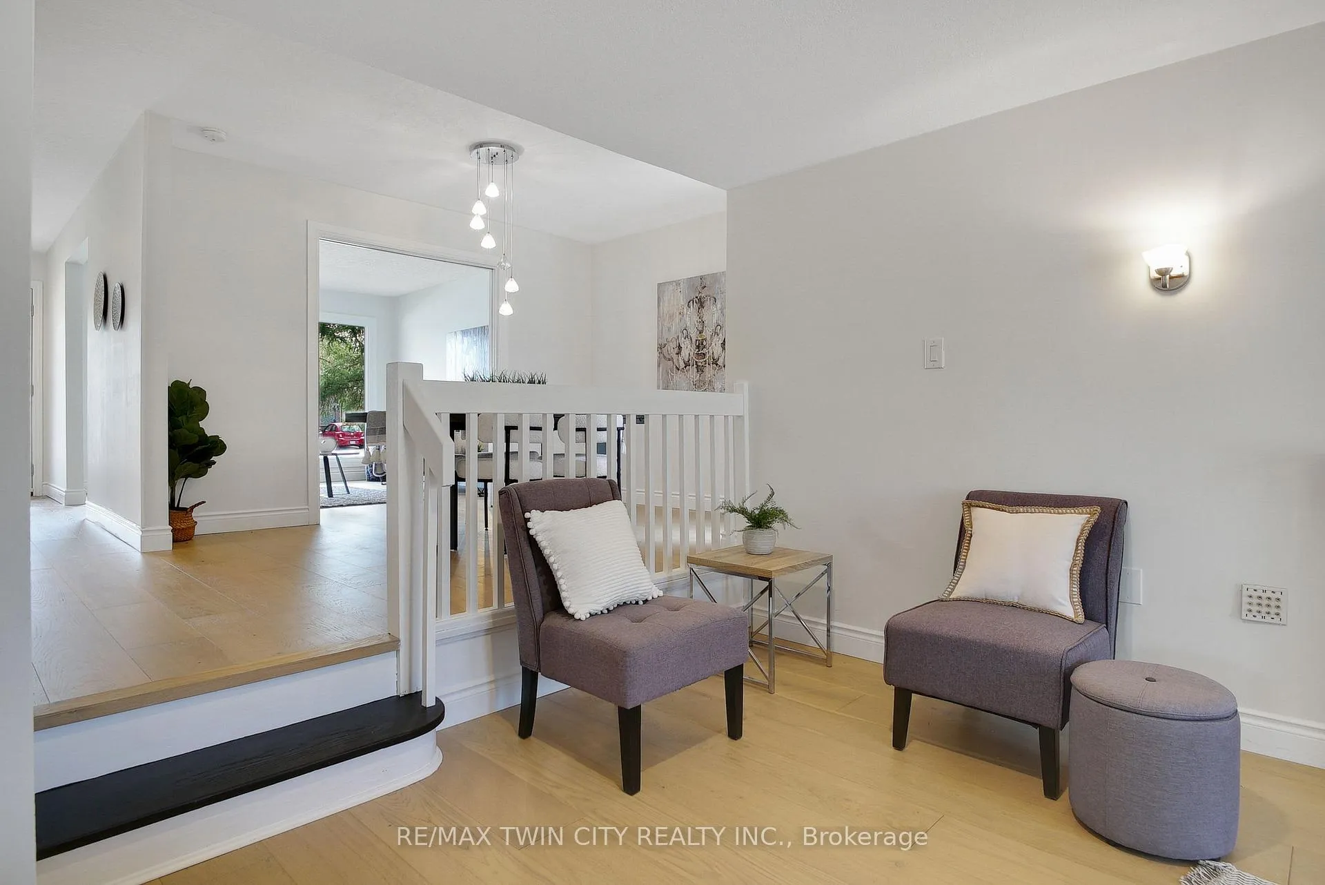 Photo 12 of 203 Farrier Drive, Kitchener — HOMEH