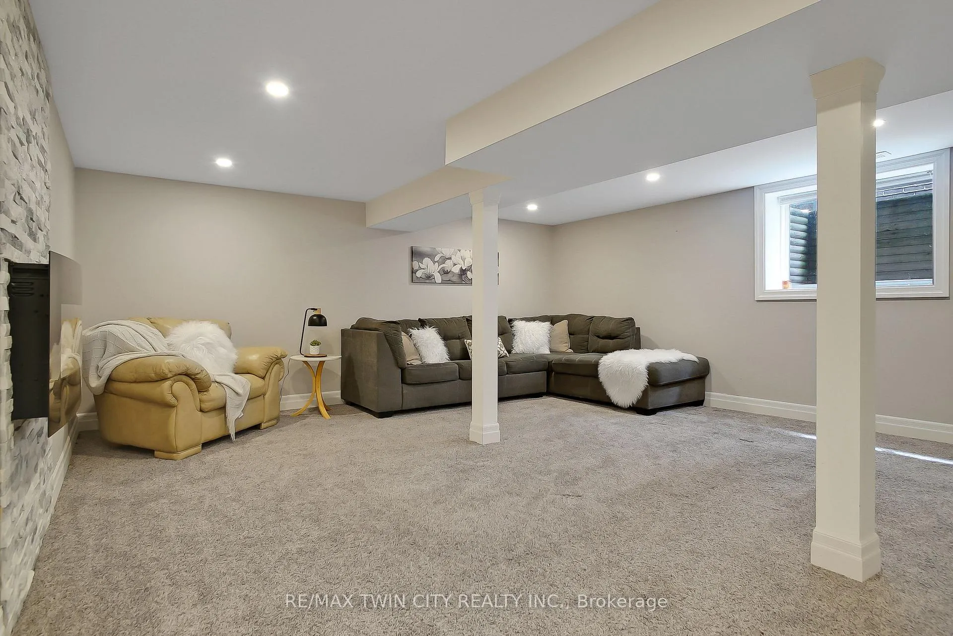 Photo 31 of 203 Farrier Drive, Kitchener — HOMEH